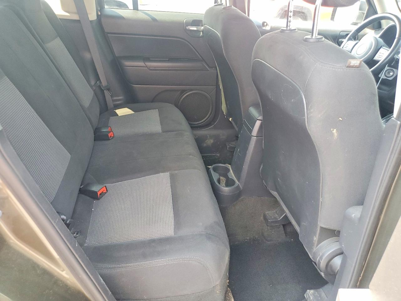2015 Jeep Patriot Latitude Green vin: 1C4NJRFB1FD425101