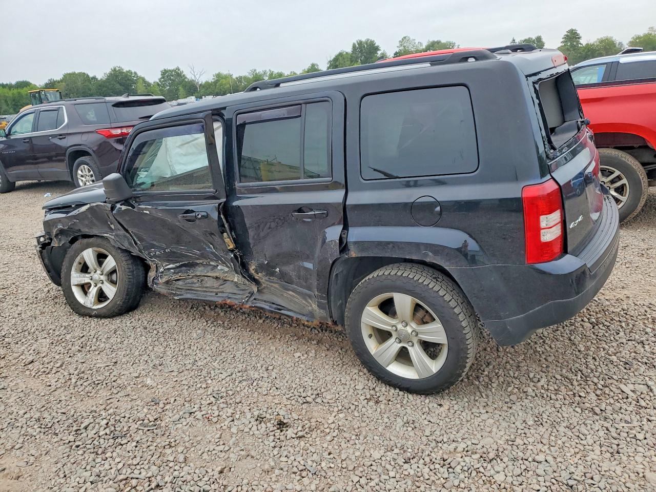 2015 Jeep Patriot Latitude Black vin: 1C4NJRFB1FD425714