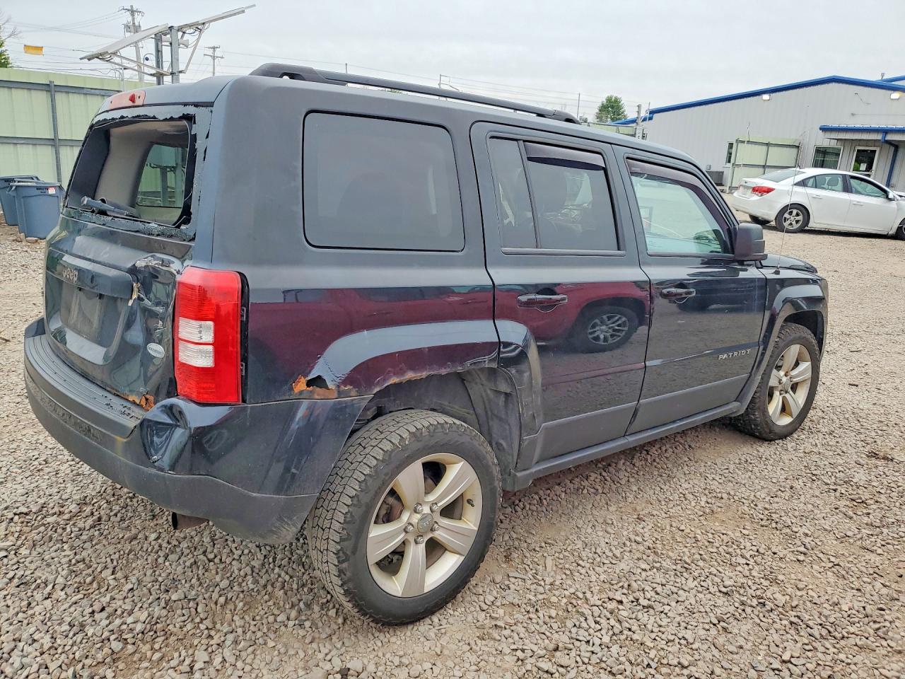 2015 Jeep Patriot Latitude Black vin: 1C4NJRFB1FD425714