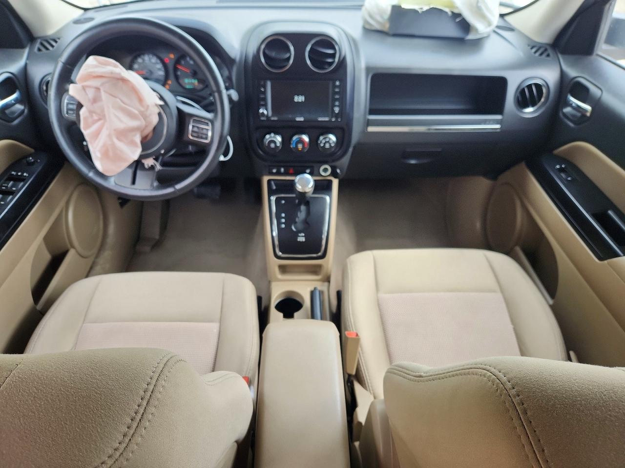 2012 Jeep Patriot Latitude White vin: 1C4NJRFB2CD563192