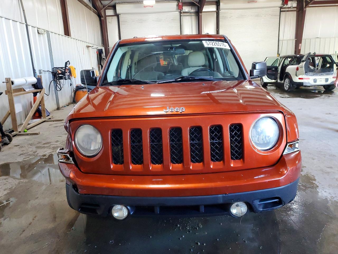 2012 Jeep Patriot Latitude Orange vin: 1C4NJRFB2CD589209