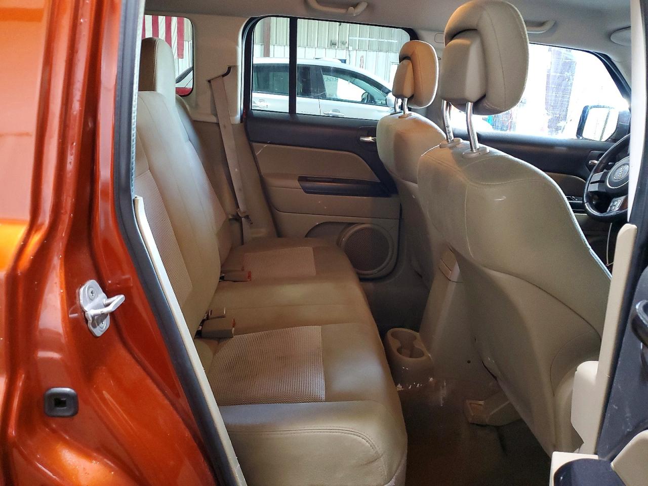 2012 Jeep Patriot Latitude Orange vin: 1C4NJRFB2CD589209