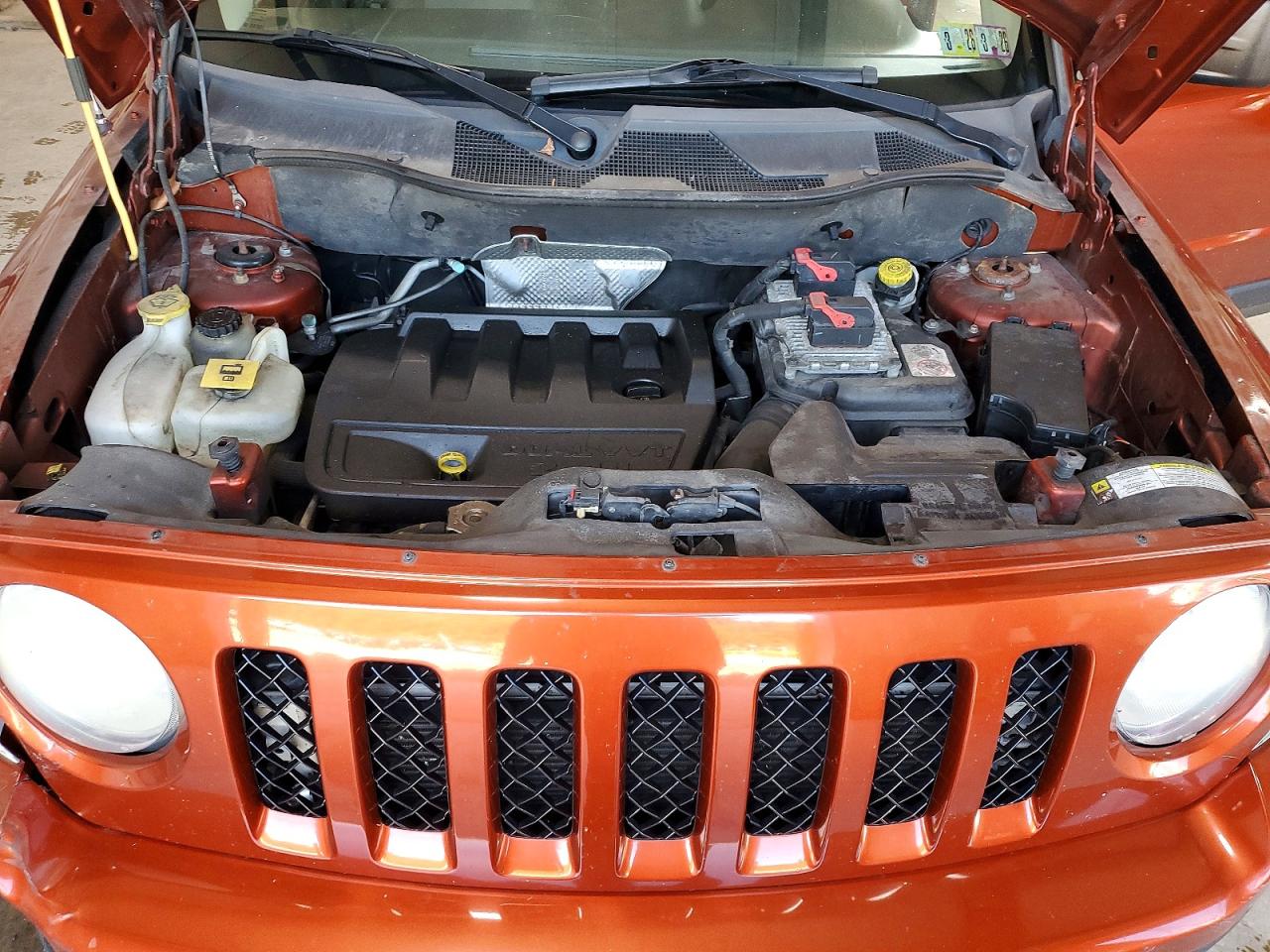2012 Jeep Patriot Latitude Orange vin: 1C4NJRFB2CD589209