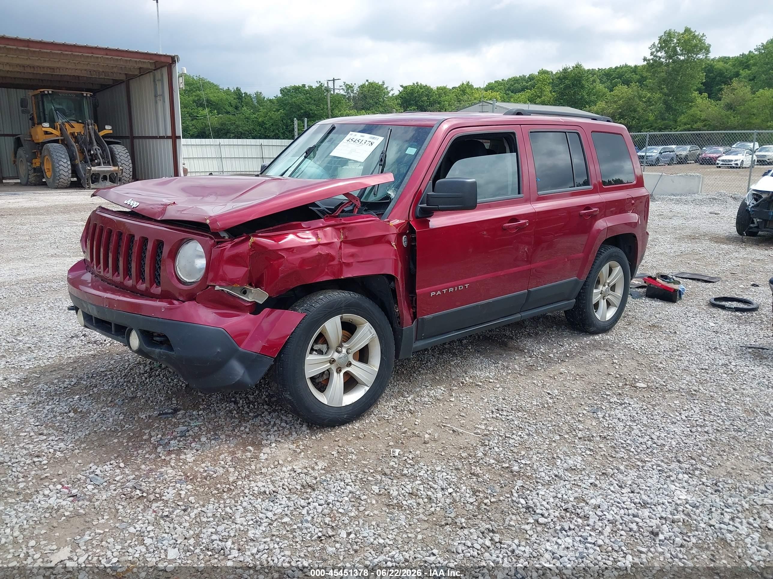 2012 Jeep Patriot Latitude Red vin: 1C4NJRFB2CD633869
