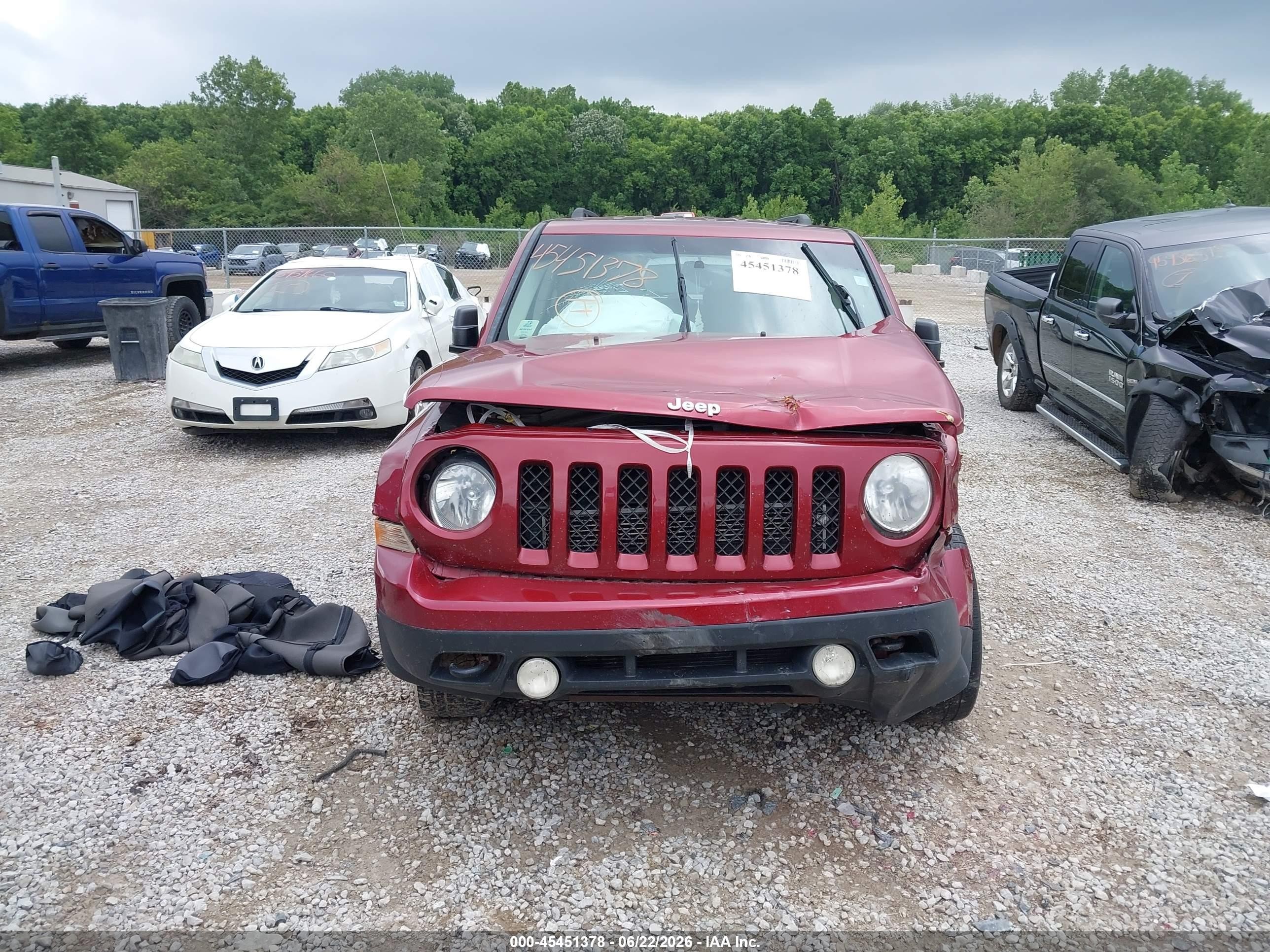 2012 Jeep Patriot Latitude Red vin: 1C4NJRFB2CD633869