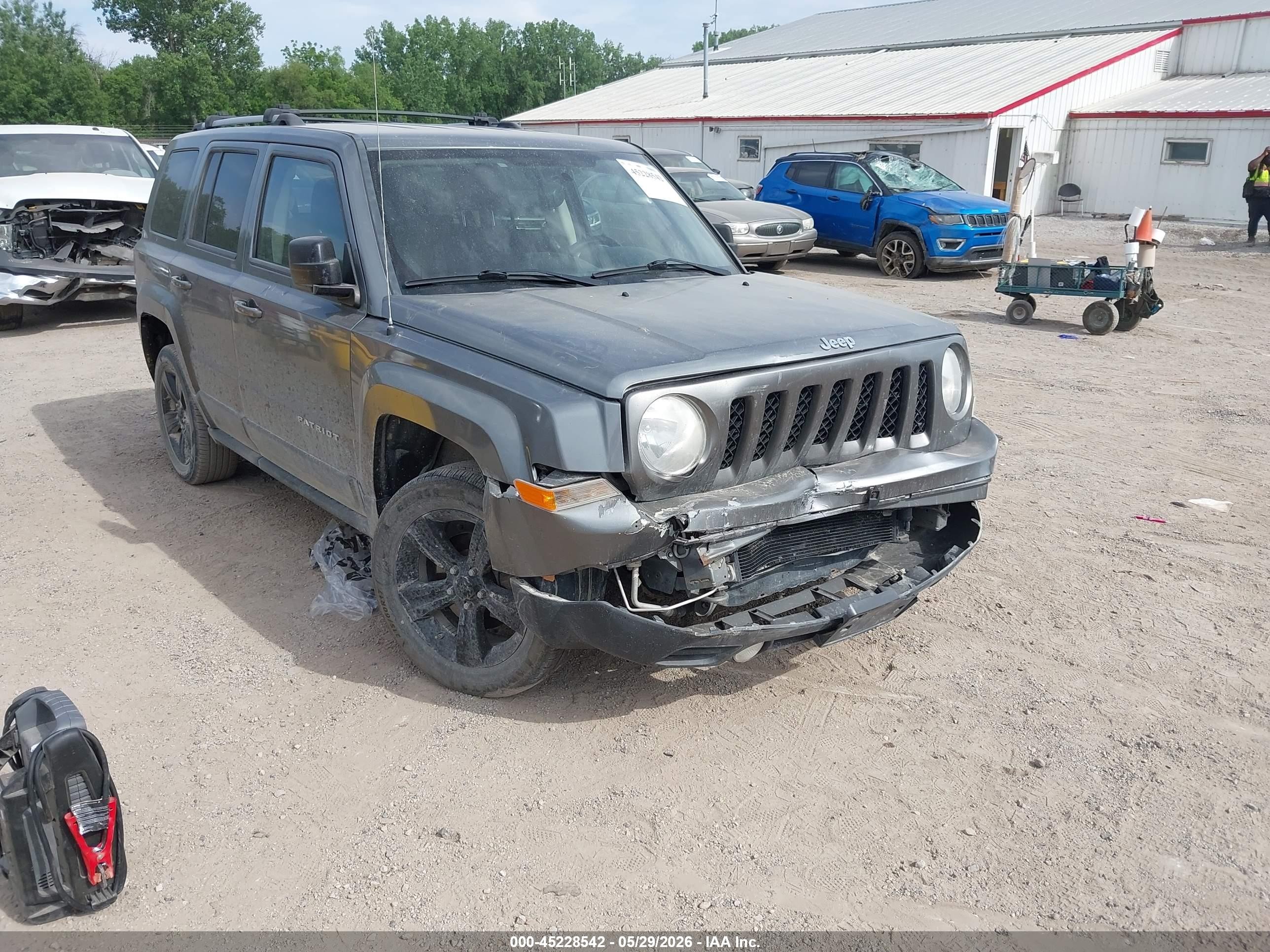 2012 Jeep Patriot Latitude Gray vin: 1C4NJRFB2CD689407