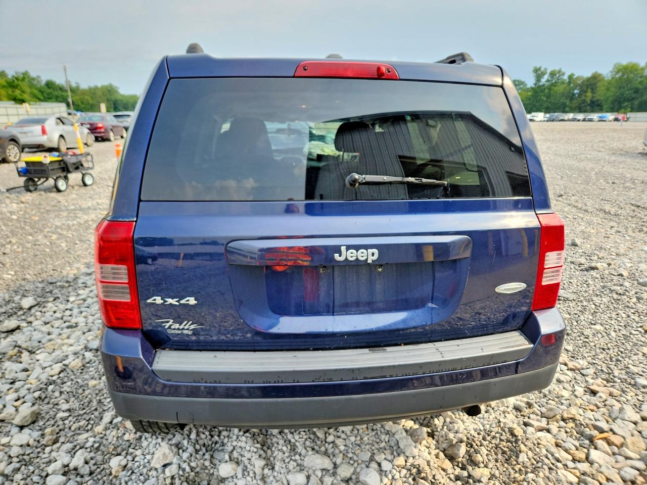 2013 Jeep Patriot Latitude Blue vin: 1C4NJRFB2DD248796