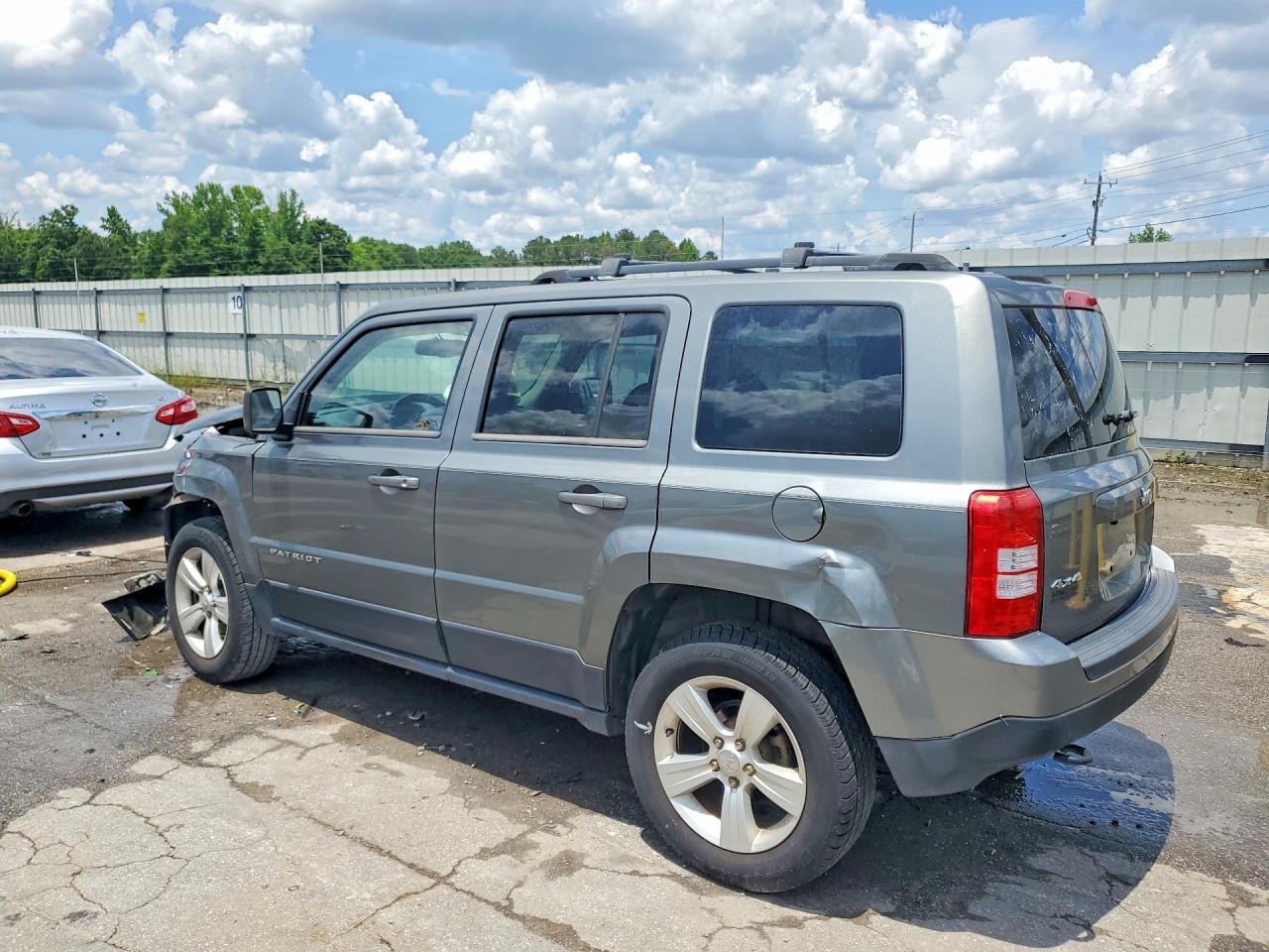 2014 Jeep Patriot Latitude Gray vin: 1C4NJRFB2ED560750