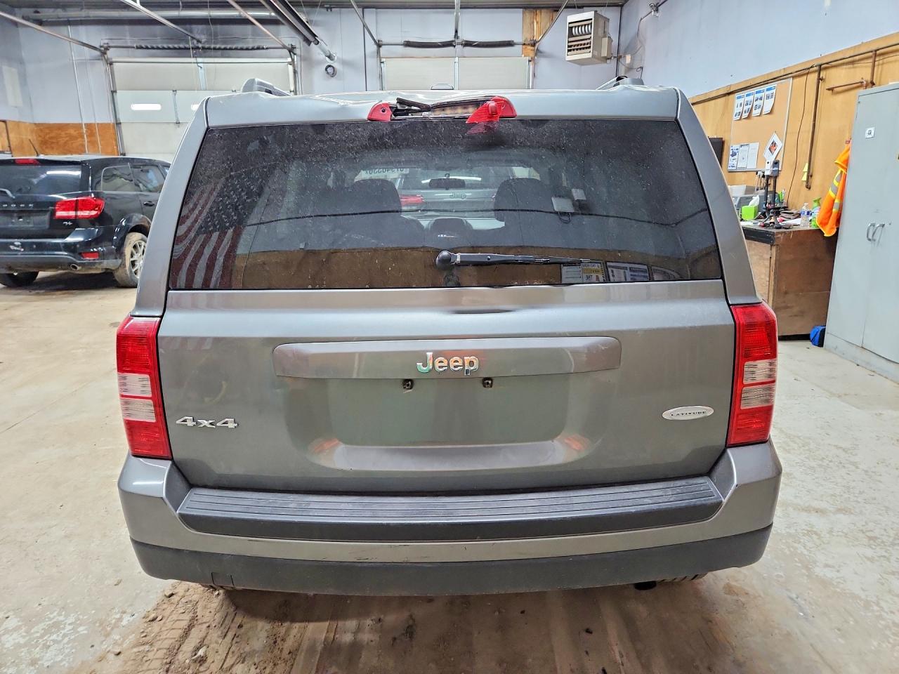 2014 Jeep Patriot Latitude Серый vin: 1C4NJRFB2ED616430