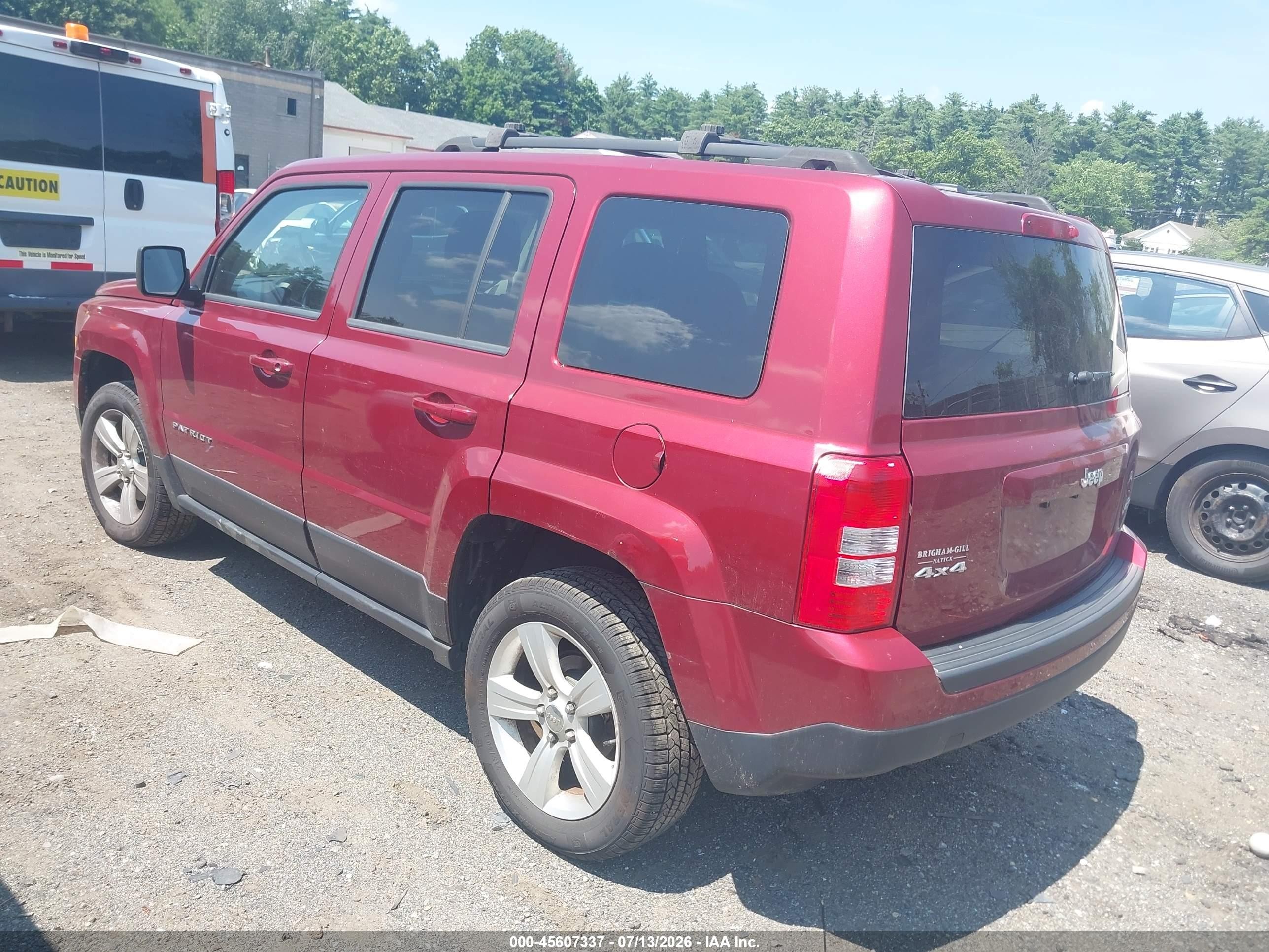 2014 Jeep Patriot Latitude Red vin: 1C4NJRFB2ED713952