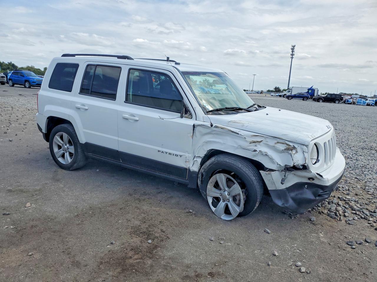 2014 Jeep Patriot Latitude White vin: 1C4NJRFB2ED798985