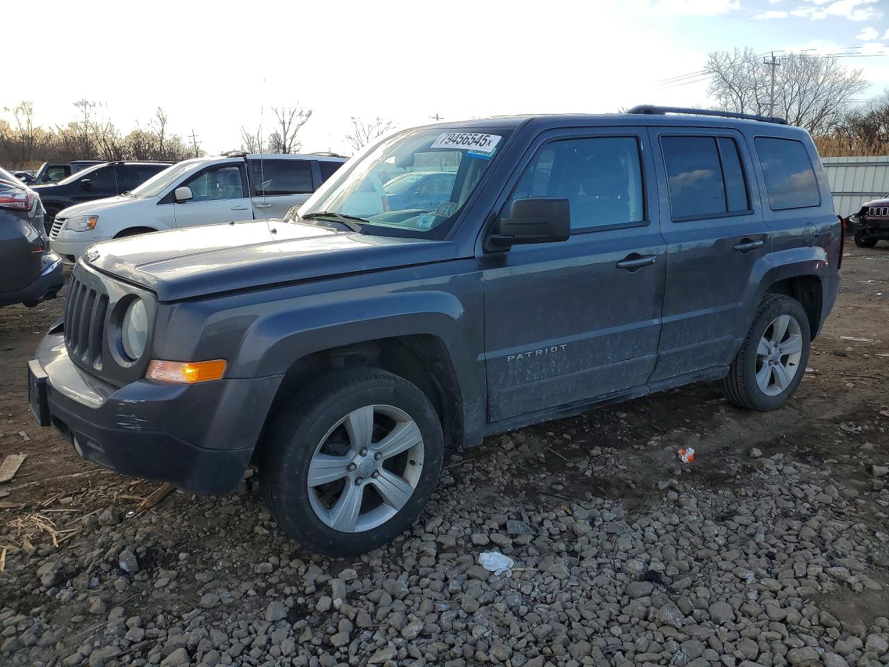 2015 Jeep Patriot Latitude Gray vin: 1C4NJRFB2FD154551