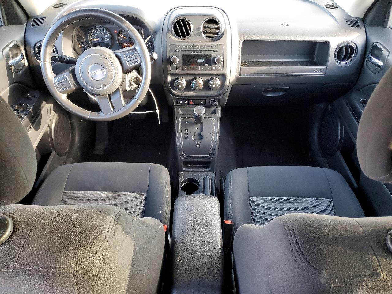 2015 Jeep Patriot Latitude Gray vin: 1C4NJRFB2FD154551