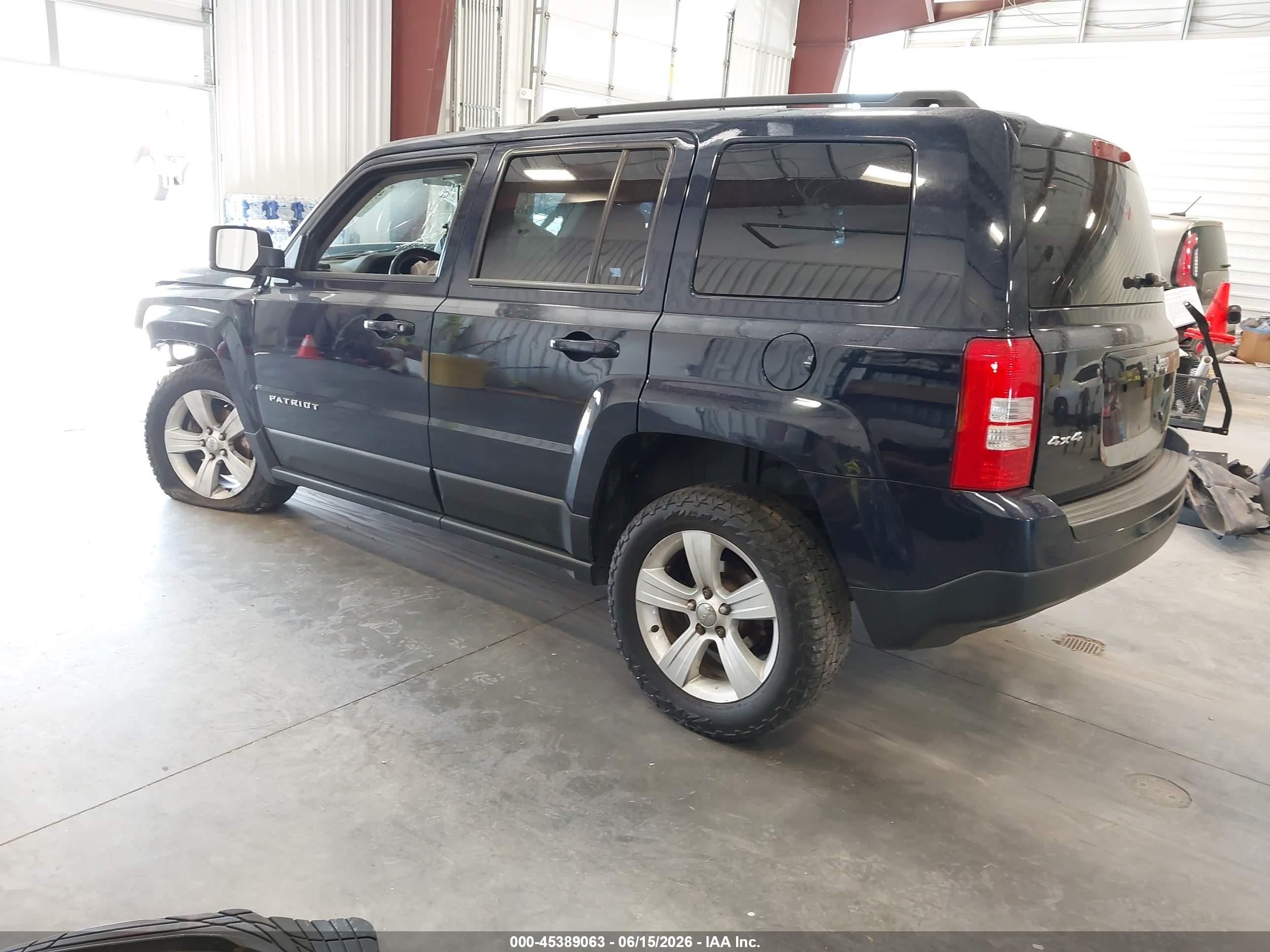 2015 Jeep Patriot Latitude Blue vin: 1C4NJRFB2FD154811