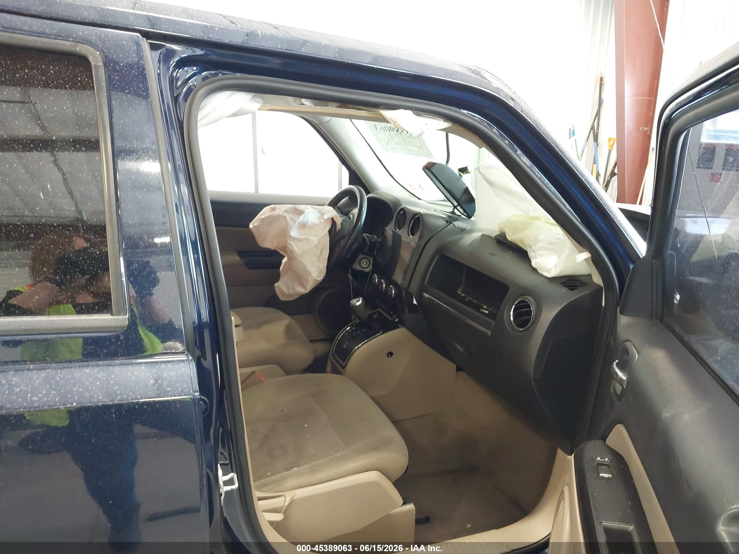 2015 Jeep Patriot Latitude Blue vin: 1C4NJRFB2FD154811