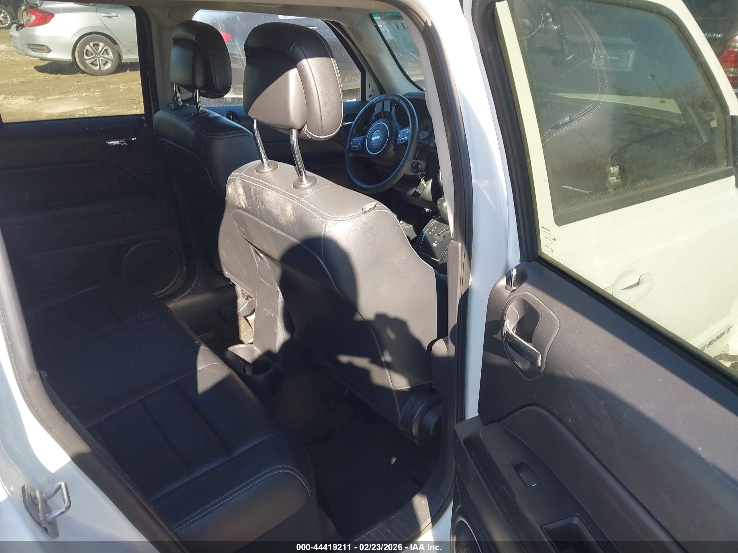 2015 Jeep Patriot High Altitude Edition Белый vin: 1C4NJRFB2FD217826