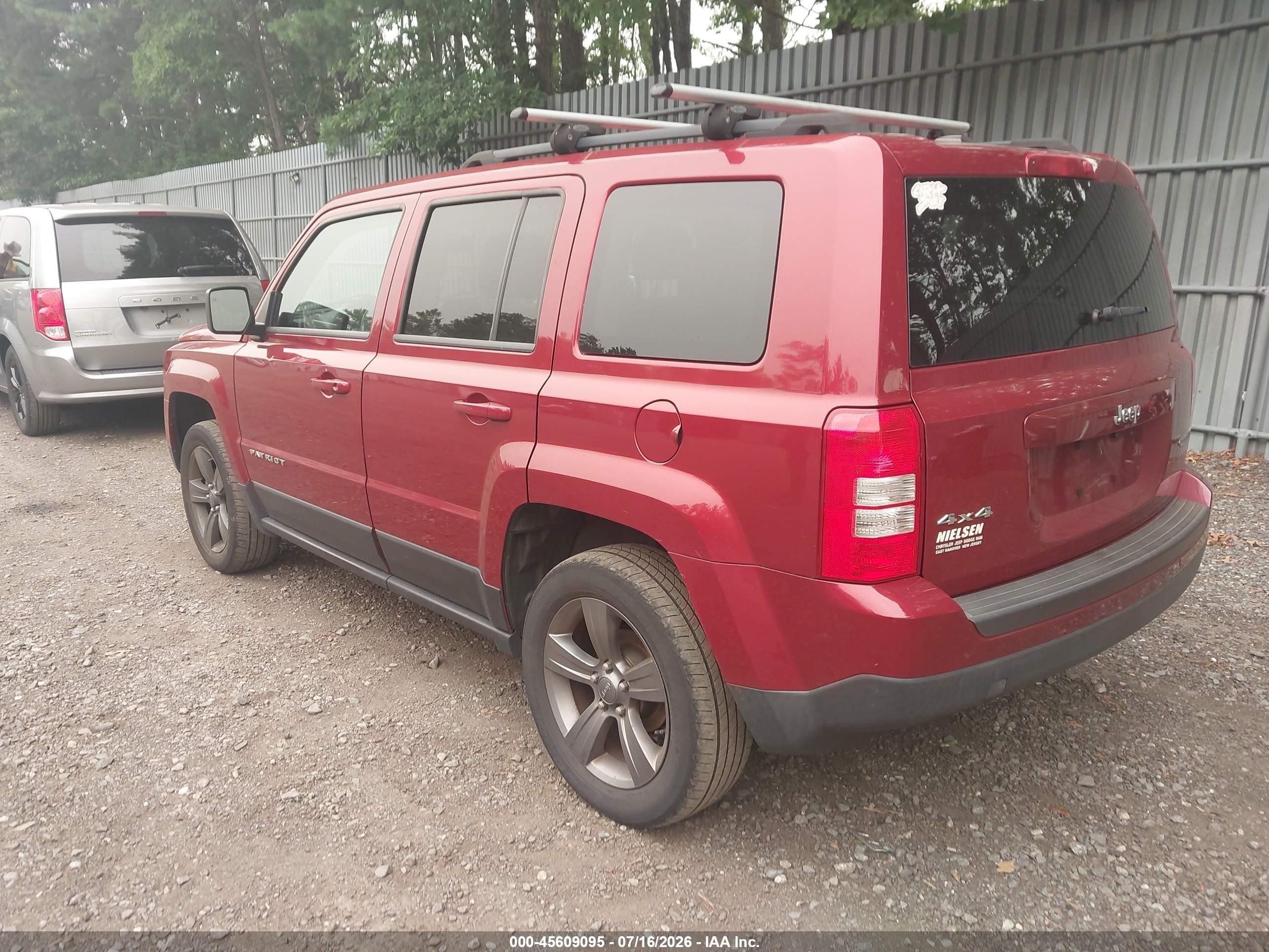 2015 Jeep Patriot High Altitude Edition Красный vin: 1C4NJRFB2FD272616