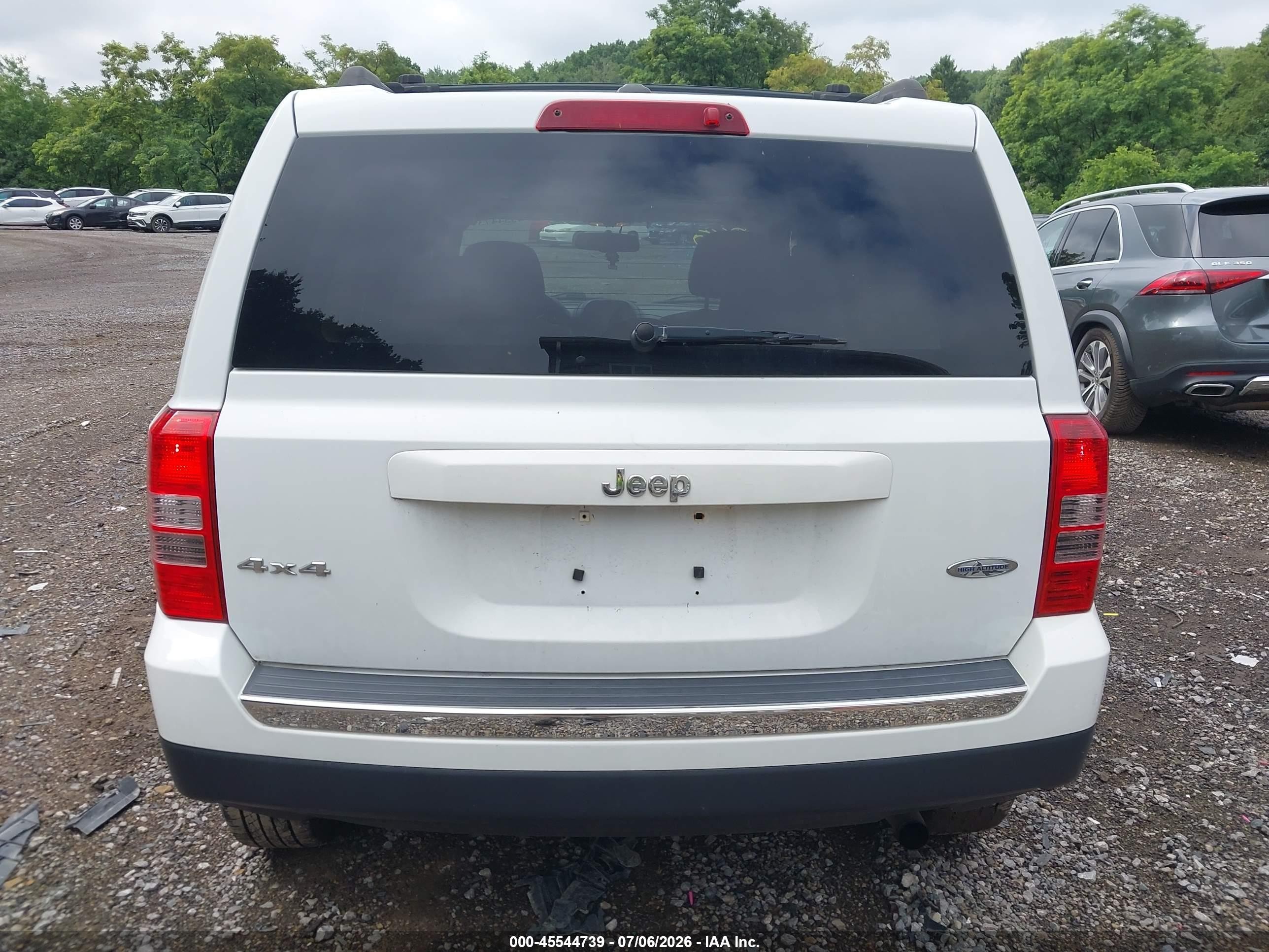 2015 Jeep Patriot High Altitude Edition White vin: 1C4NJRFB2FD370450