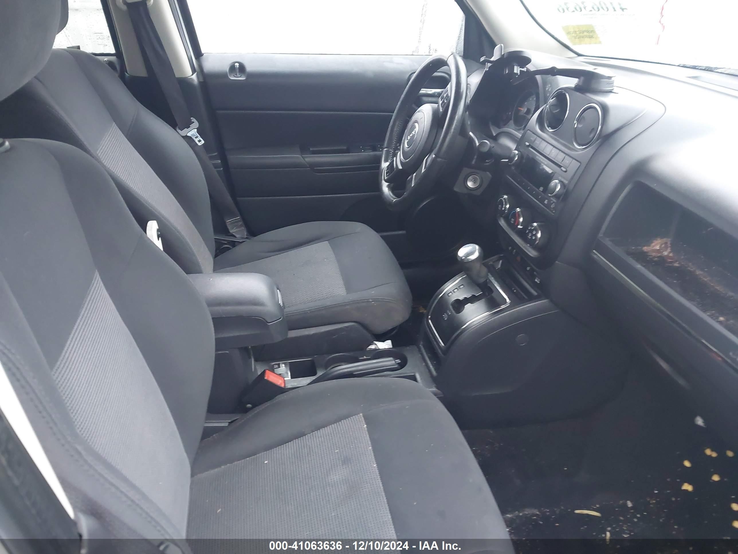 2015 Jeep Patriot Latitude Белый vin: 1C4NJRFB2FD385854