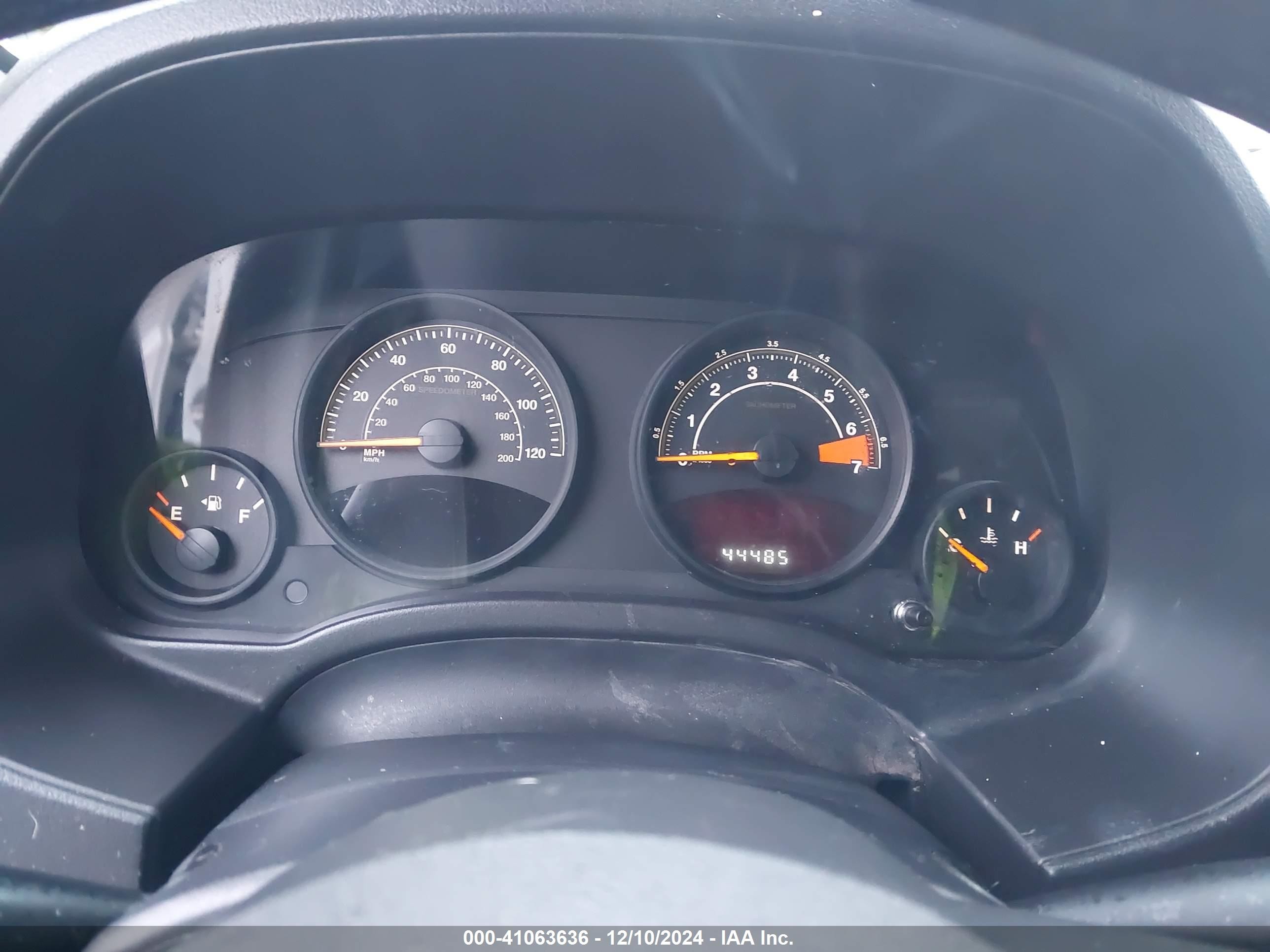 2015 Jeep Patriot Latitude Белый vin: 1C4NJRFB2FD385854