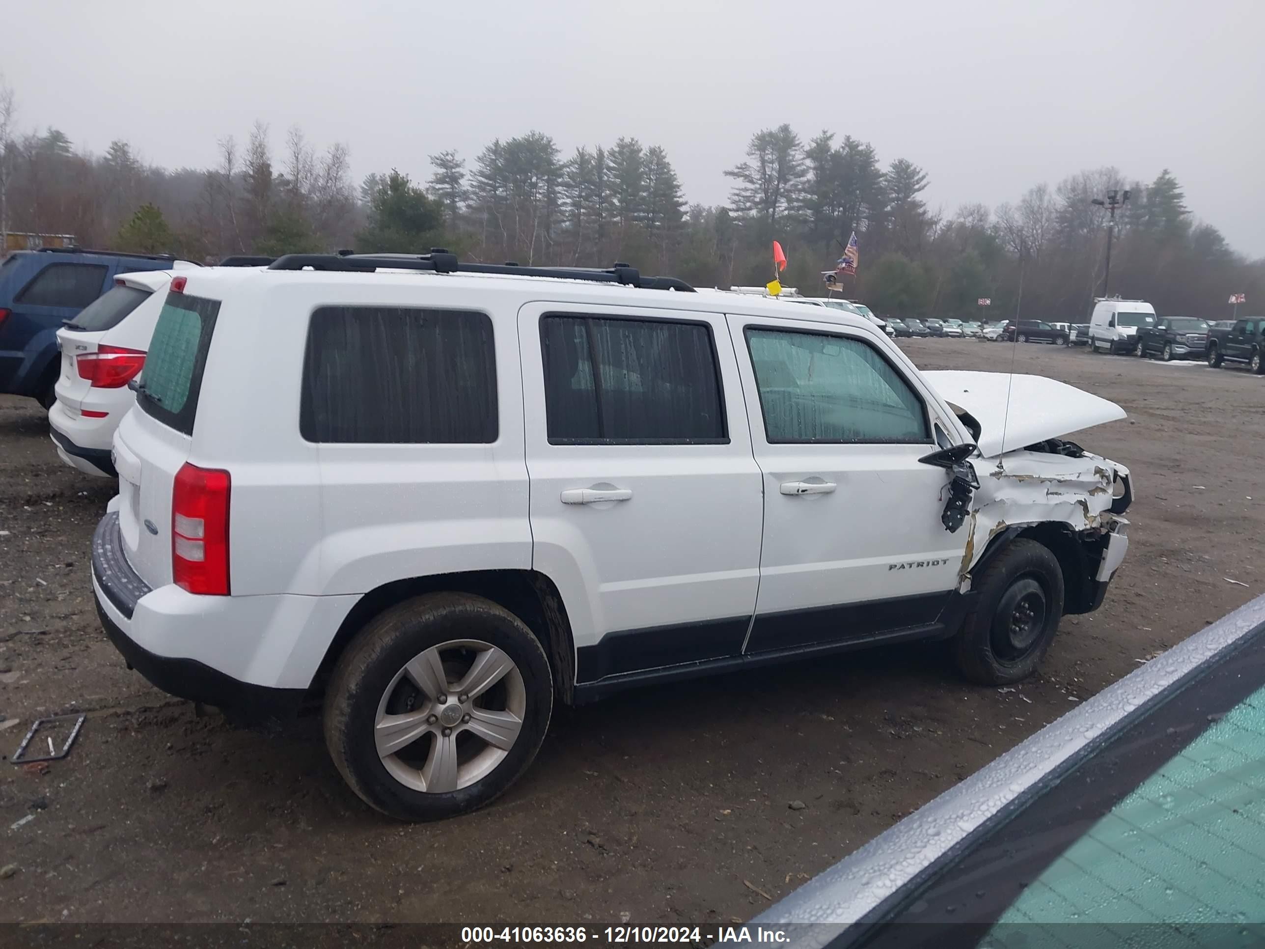 2015 Jeep Patriot Latitude Белый vin: 1C4NJRFB2FD385854