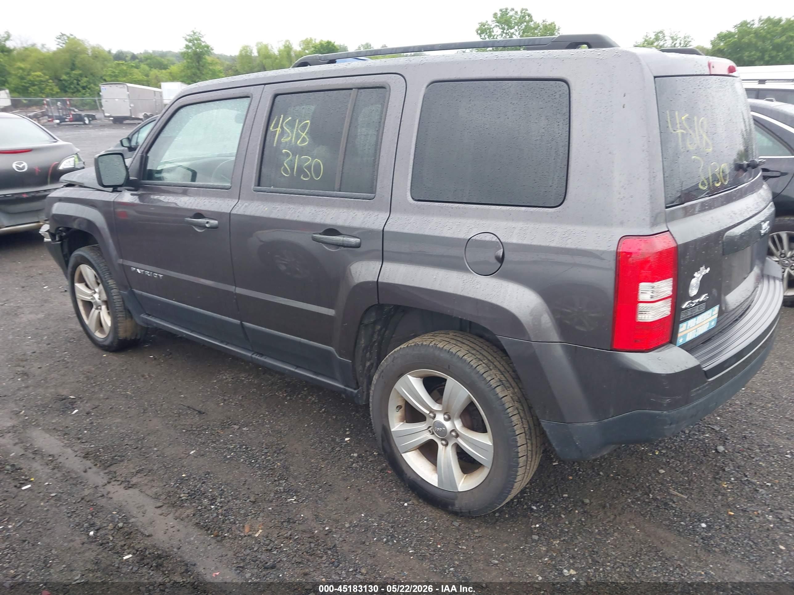 2015 Jeep Patriot Latitude Gray vin: 1C4NJRFB2FD417430