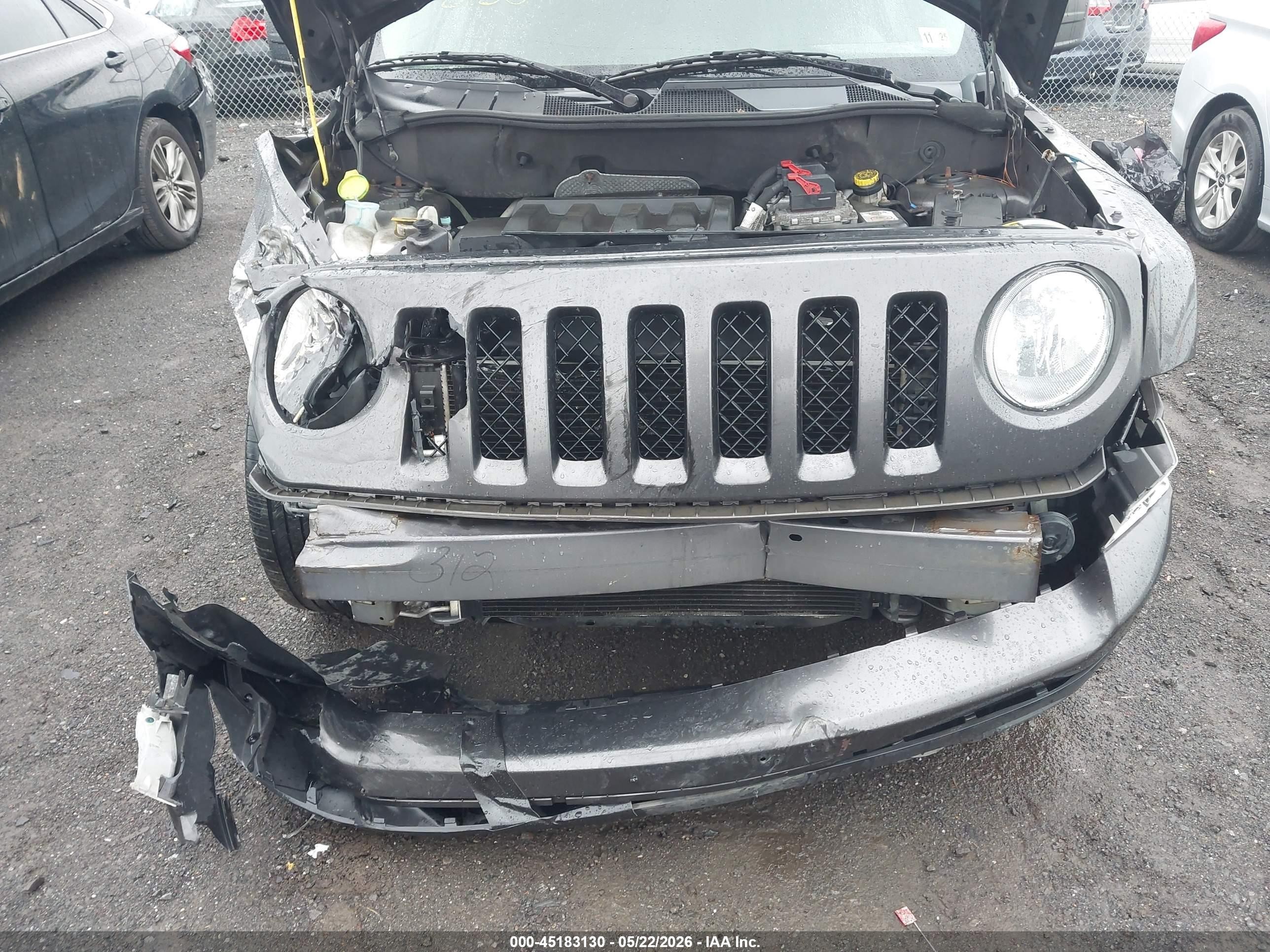 2015 Jeep Patriot Latitude Gray vin: 1C4NJRFB2FD417430