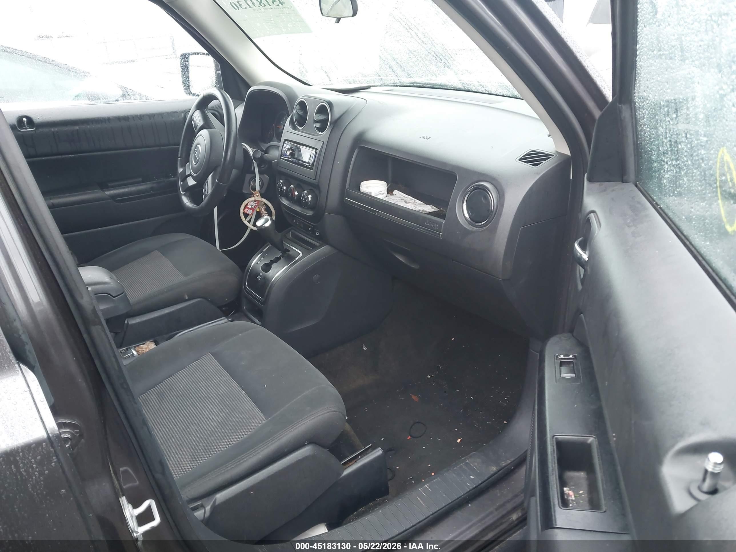 2015 Jeep Patriot Latitude Gray vin: 1C4NJRFB2FD417430
