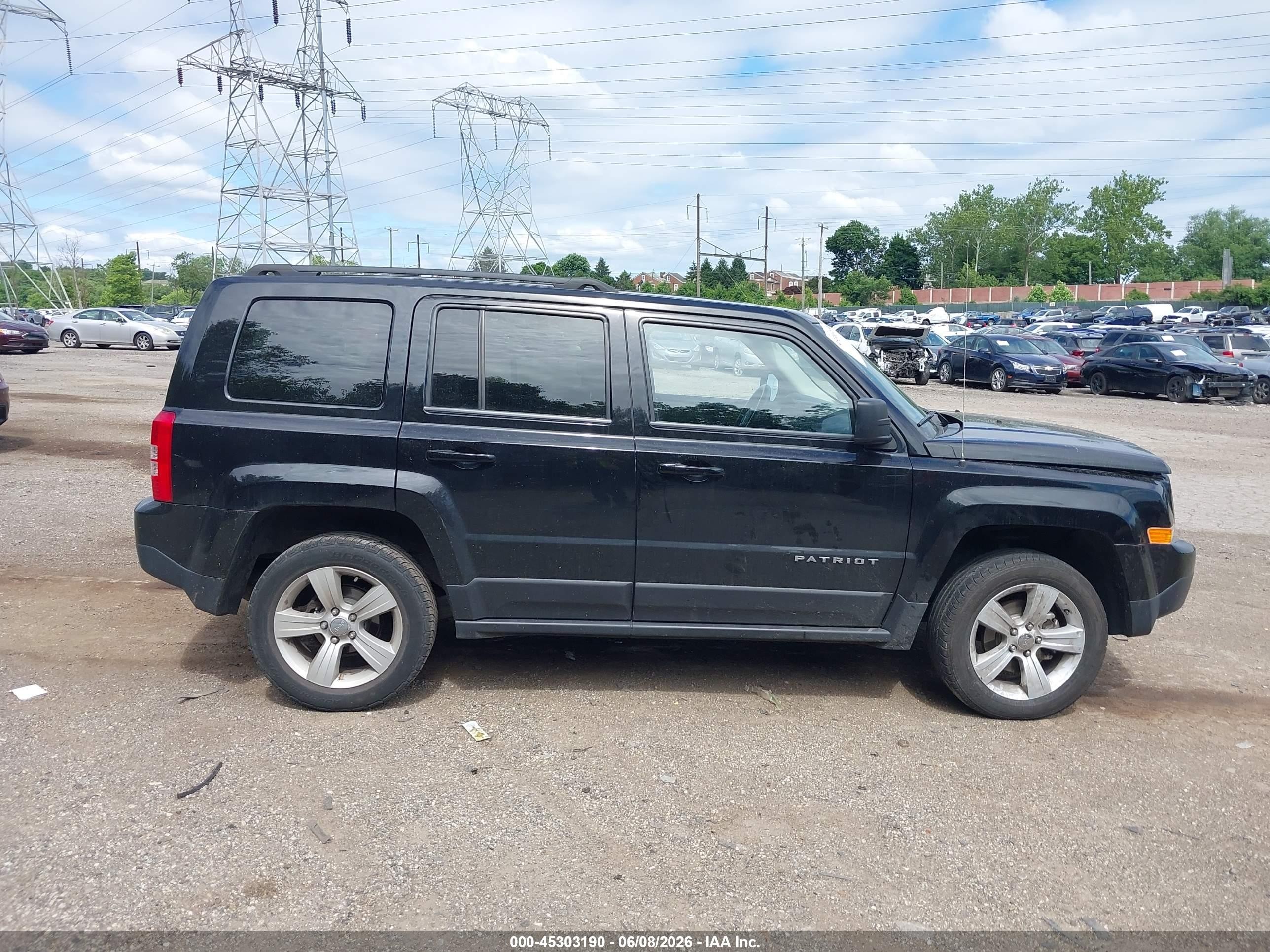 2016 Jeep Patriot Latitude Black vin: 1C4NJRFB2GD657501