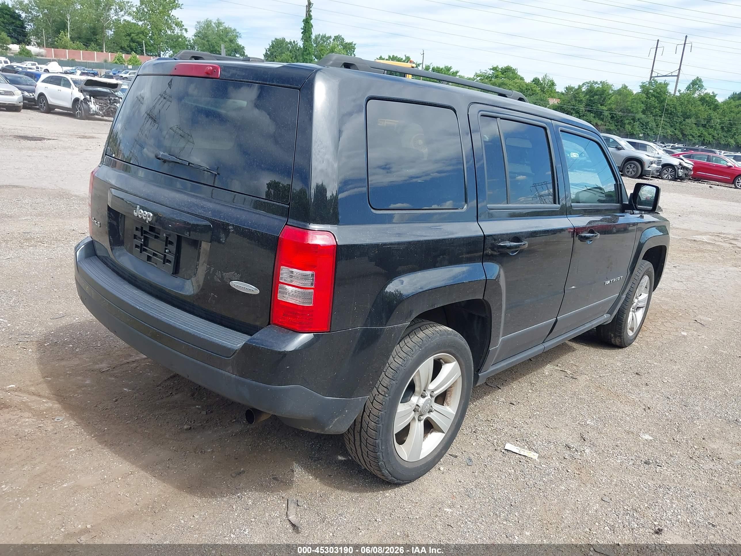2016 Jeep Patriot Latitude Black vin: 1C4NJRFB2GD657501