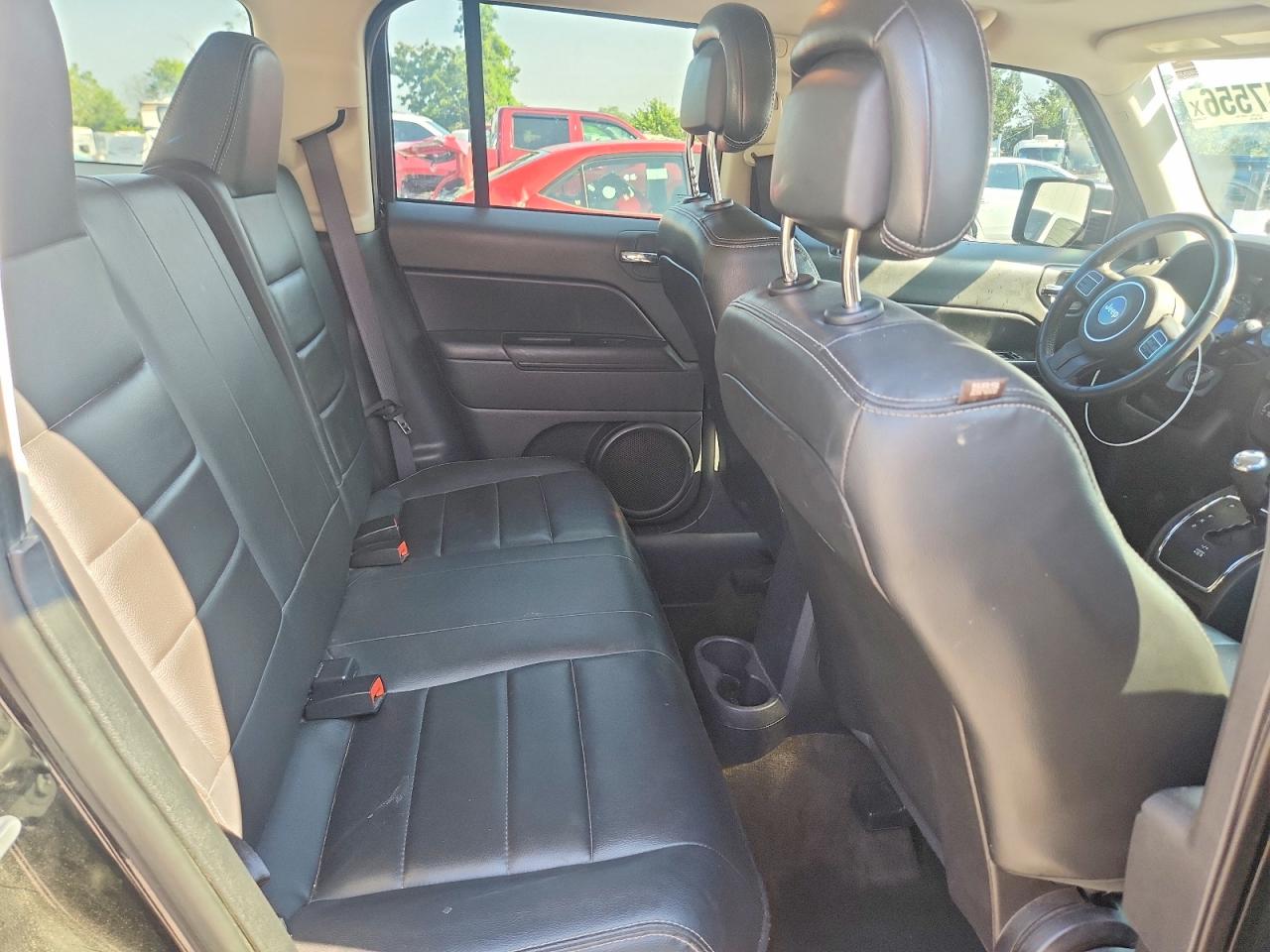 2016 Jeep Patriot Latitude Black vin: 1C4NJRFB2GD697108