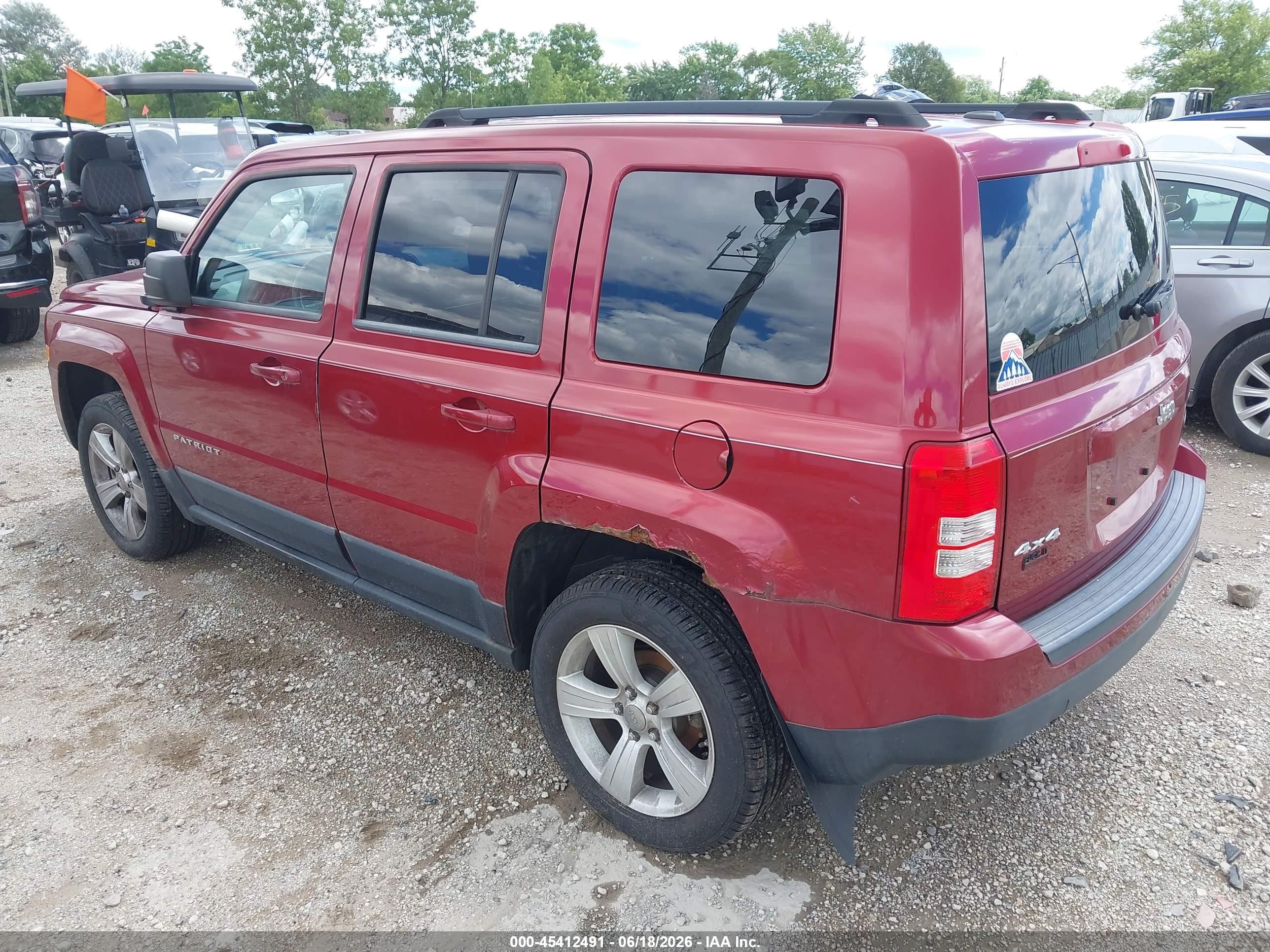 2012 Jeep Patriot Latitude Red vin: 1C4NJRFB3CD558681