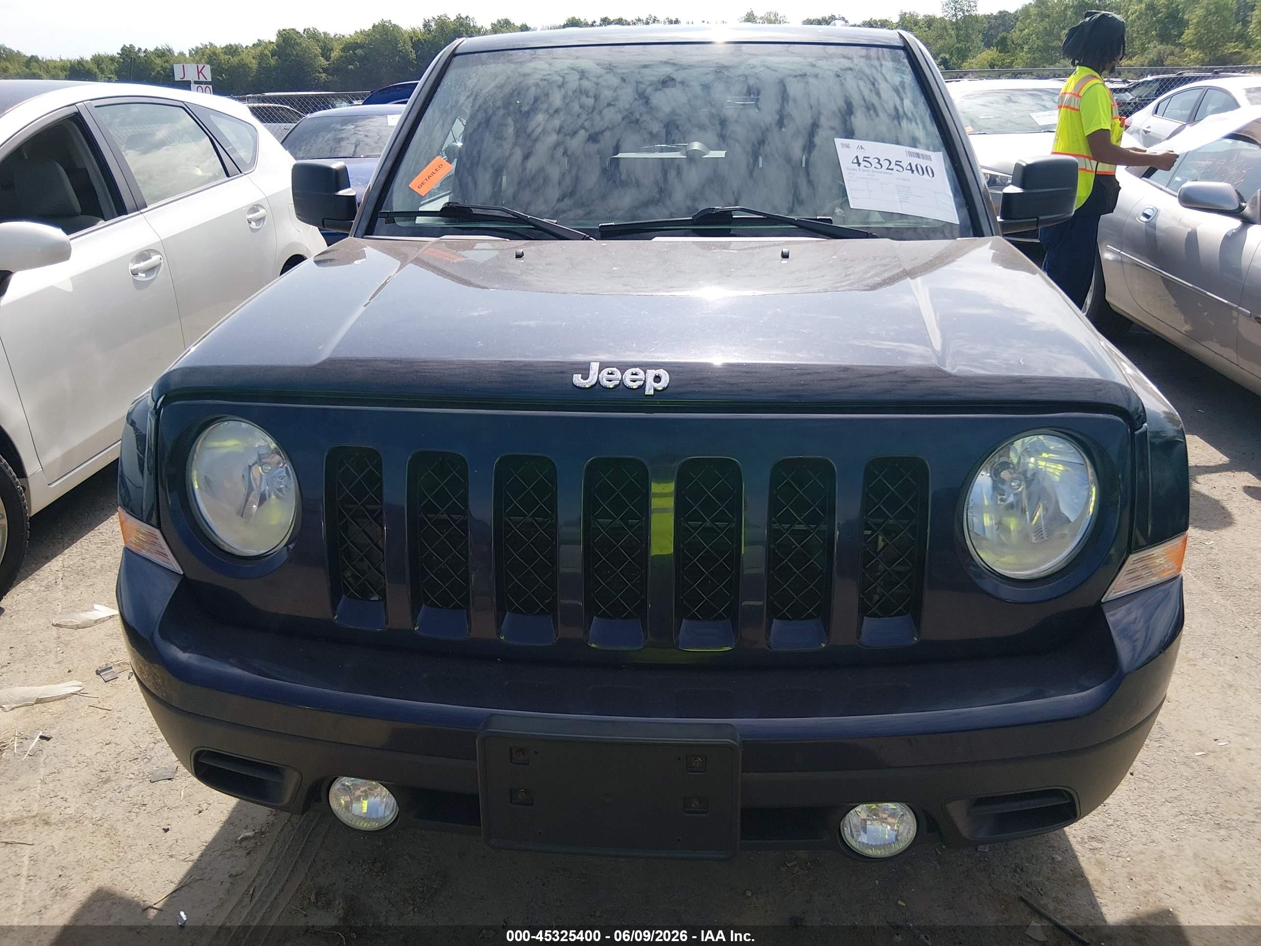 2012 Jeep Patriot Latitude Blue vin: 1C4NJRFB3CD624159