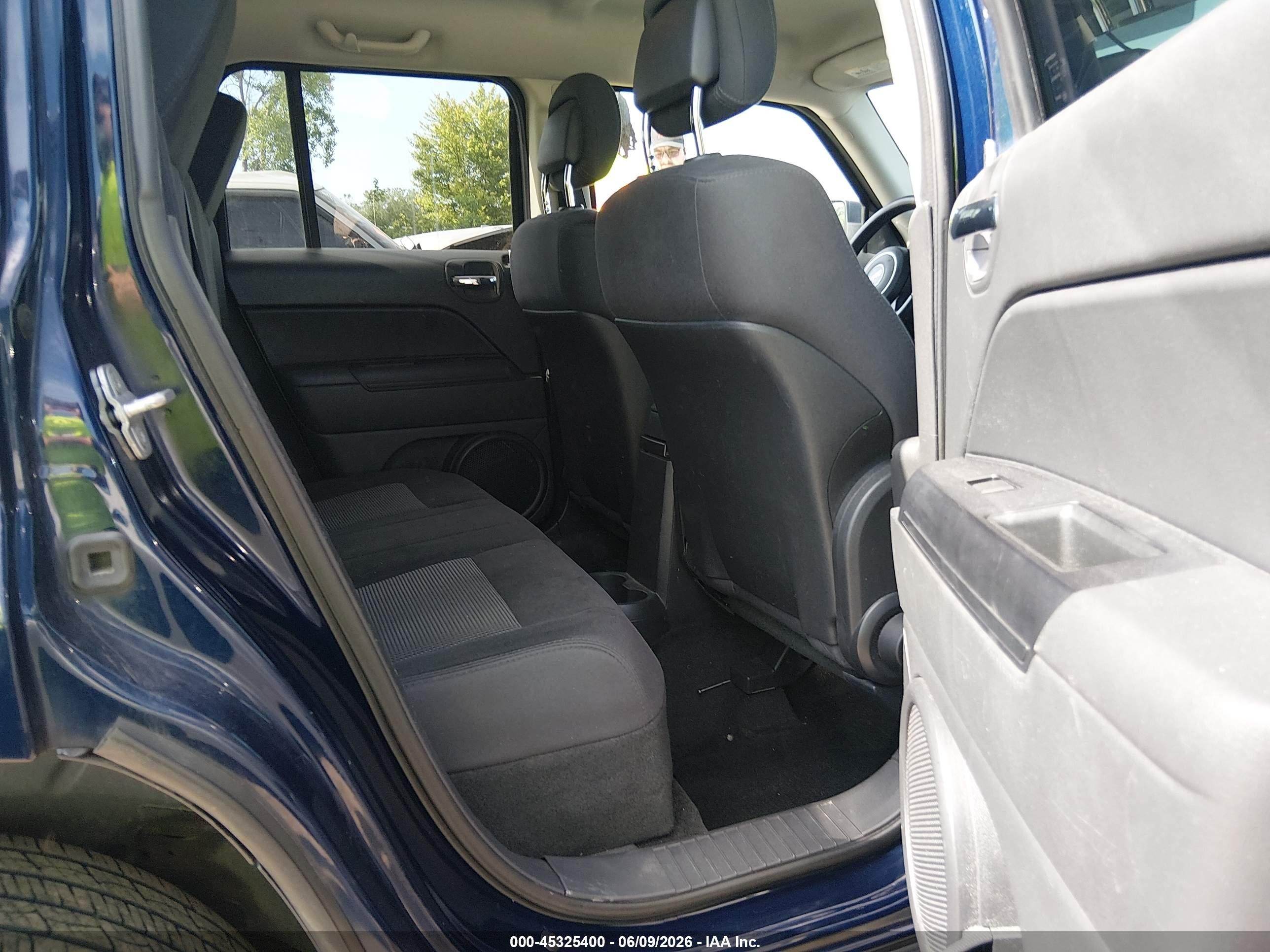 2012 Jeep Patriot Latitude Blue vin: 1C4NJRFB3CD624159