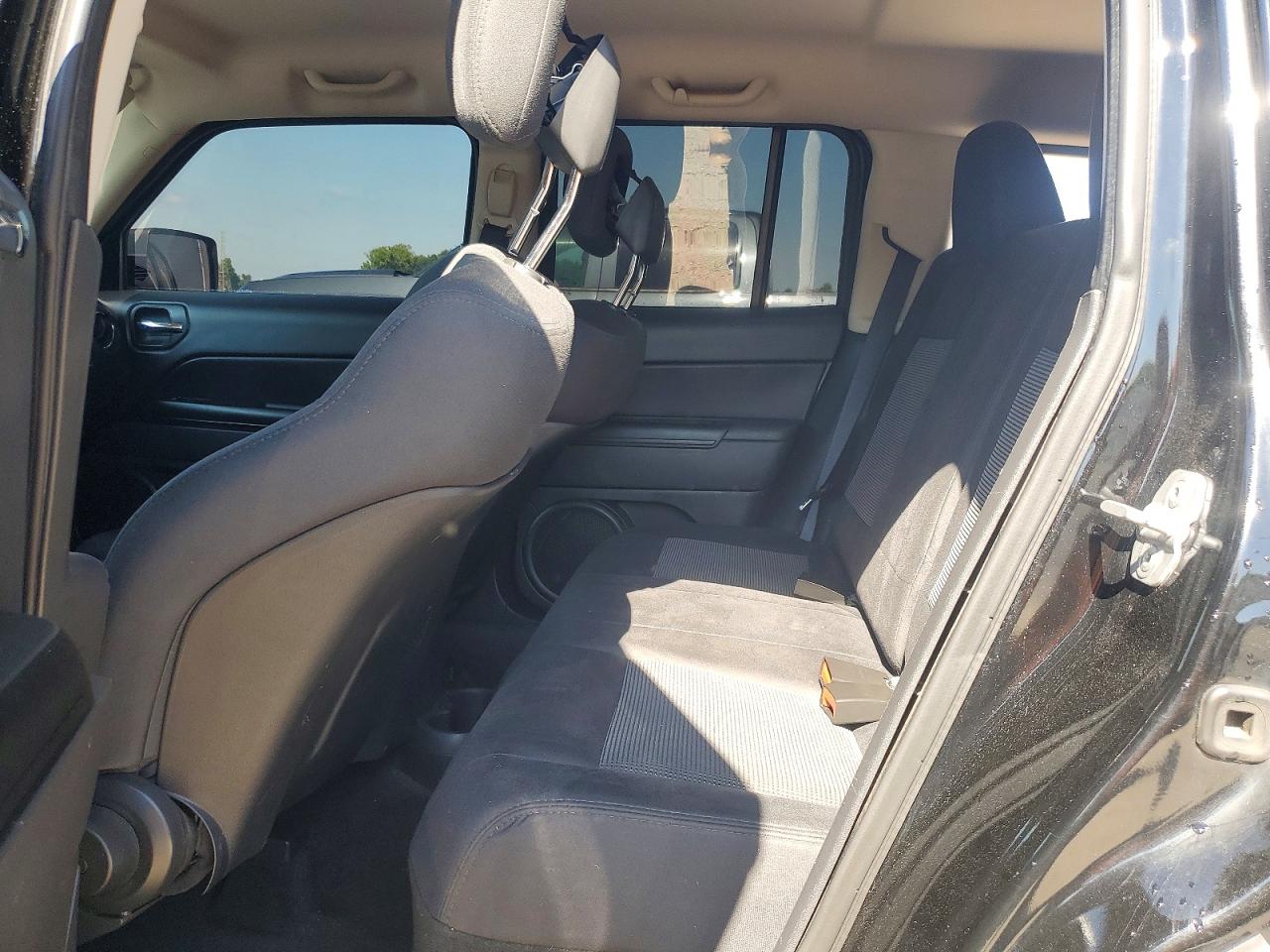 2012 Jeep Patriot Latitude Black vin: 1C4NJRFB3CD624789