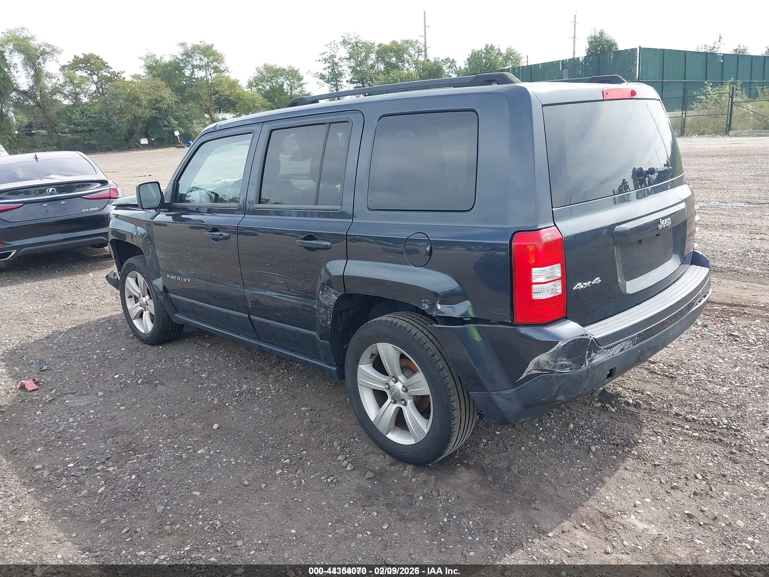 2014 Jeep Patriot Latitude Серый vin: 1C4NJRFB3ED546811