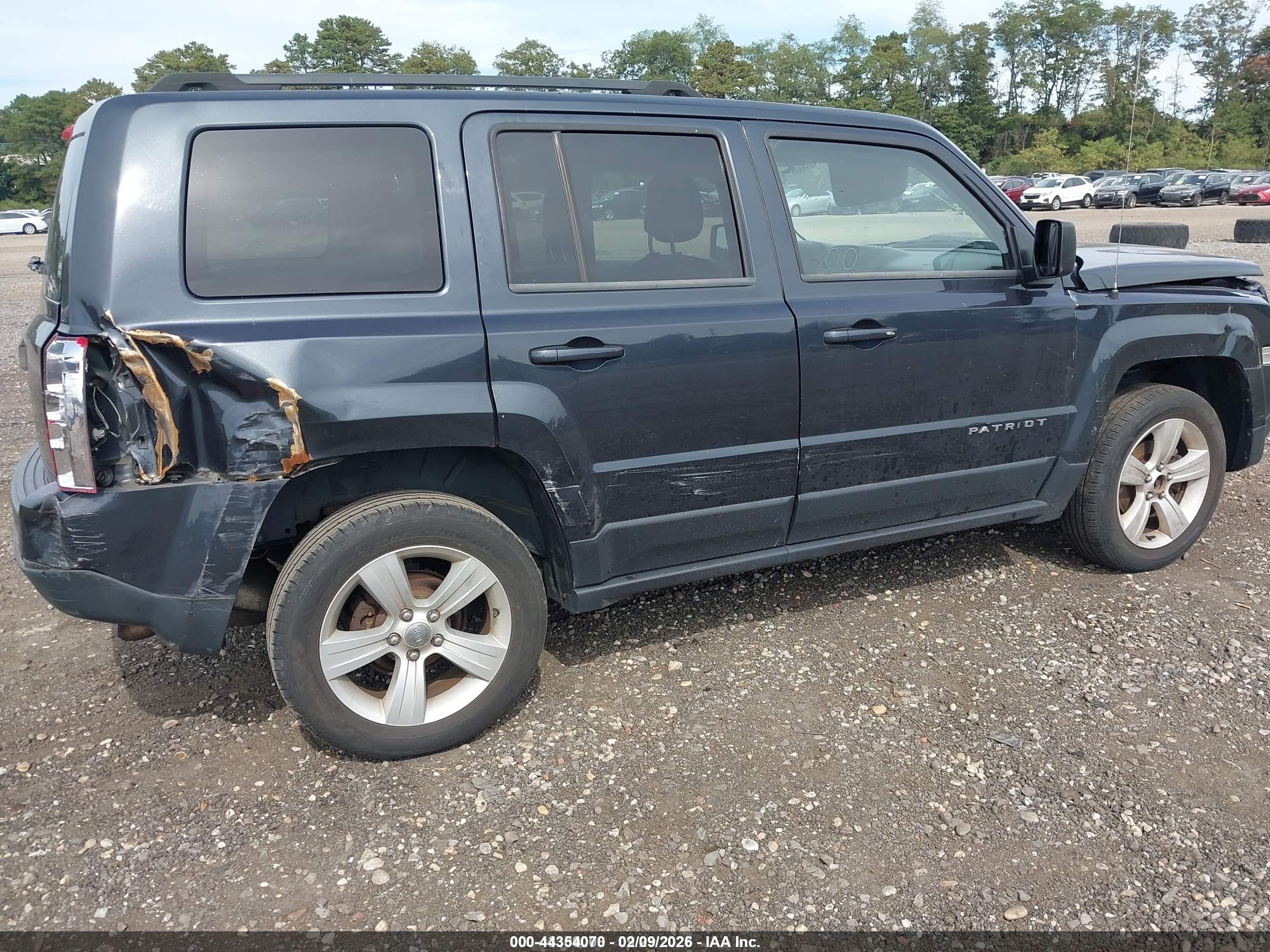 2014 Jeep Patriot Latitude Серый vin: 1C4NJRFB3ED546811