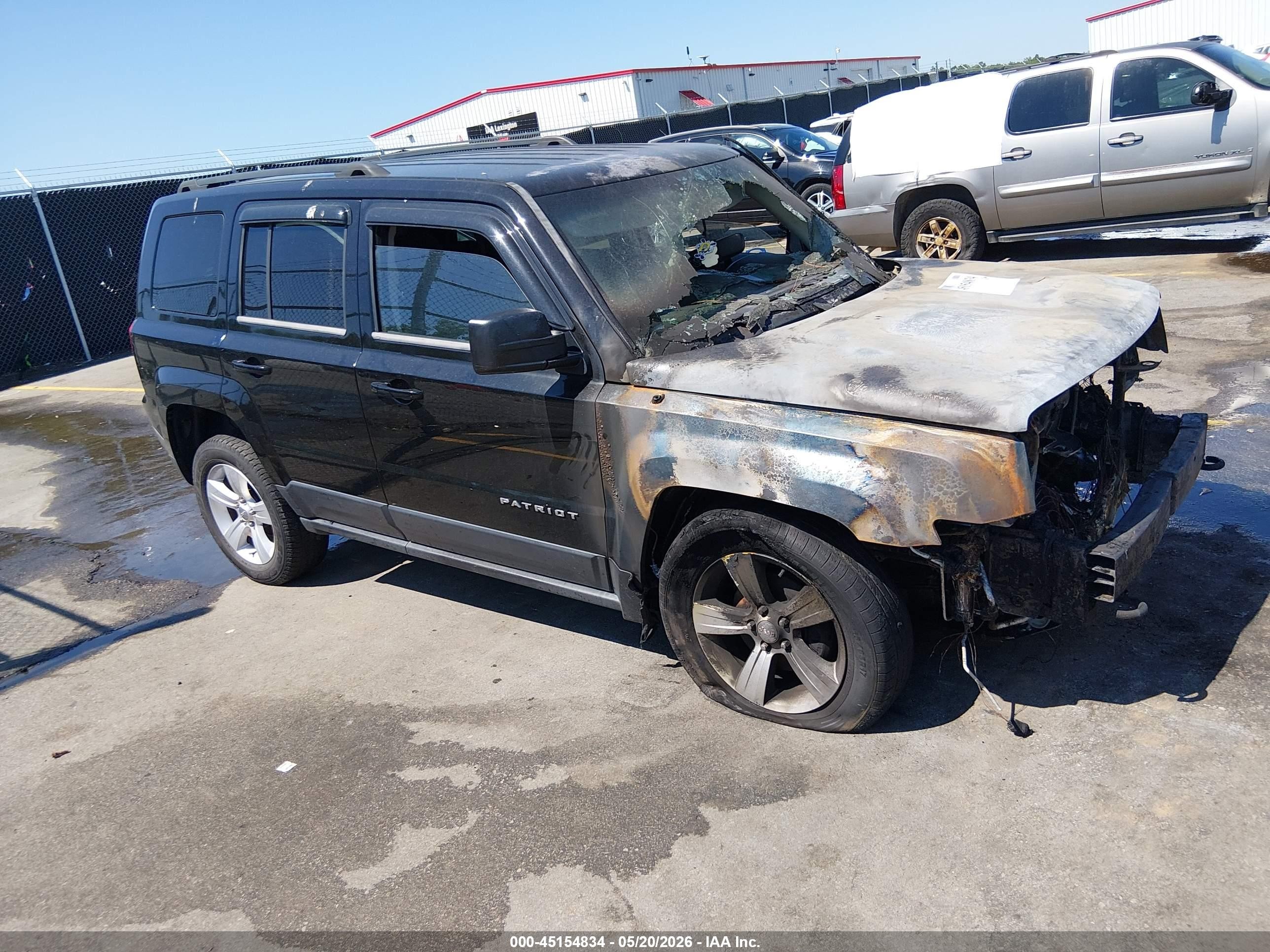 2014 Jeep Patriot Latitude Black vin: 1C4NJRFB3ED568243