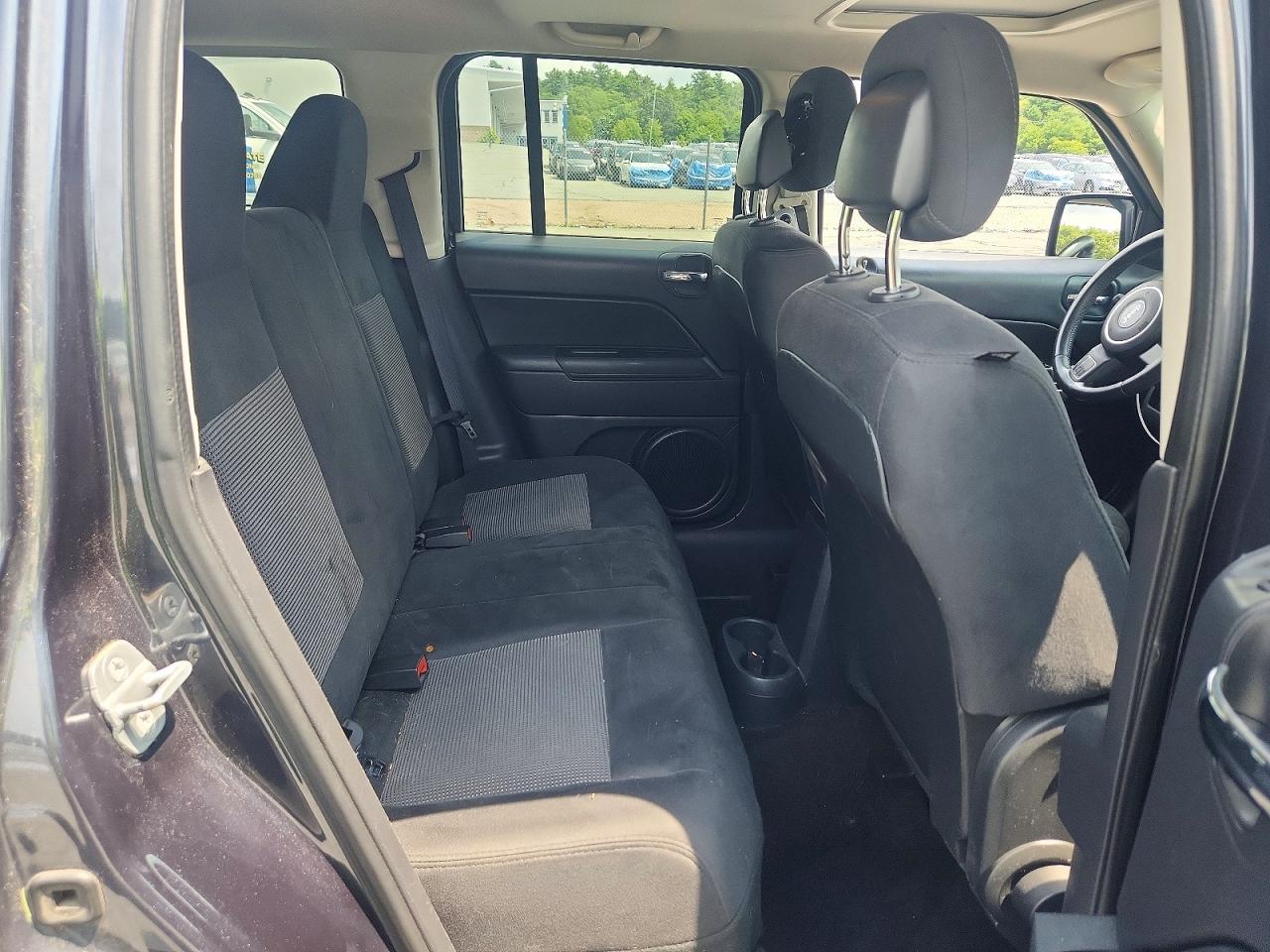 2014 Jeep Patriot Latitude Gray vin: 1C4NJRFB3ED688432