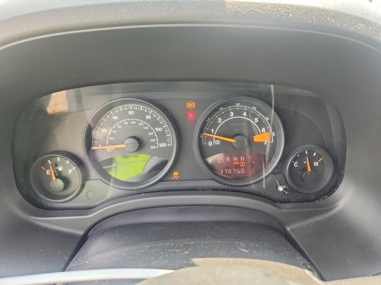 2014 Jeep Patriot Latitude Gray vin: 1C4NJRFB3ED688432