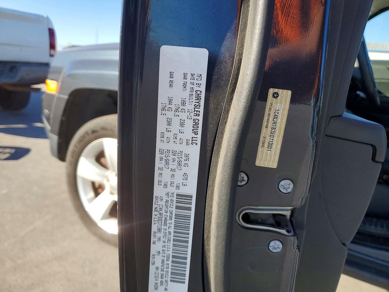 2014 Jeep Patriot Latitude Black vin: 1C4NJRFB3ED713801
