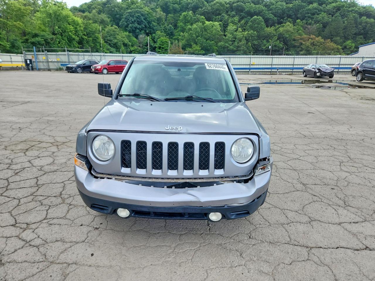 2014 Jeep Patriot Latitude Silver vin: 1C4NJRFB3ED784318