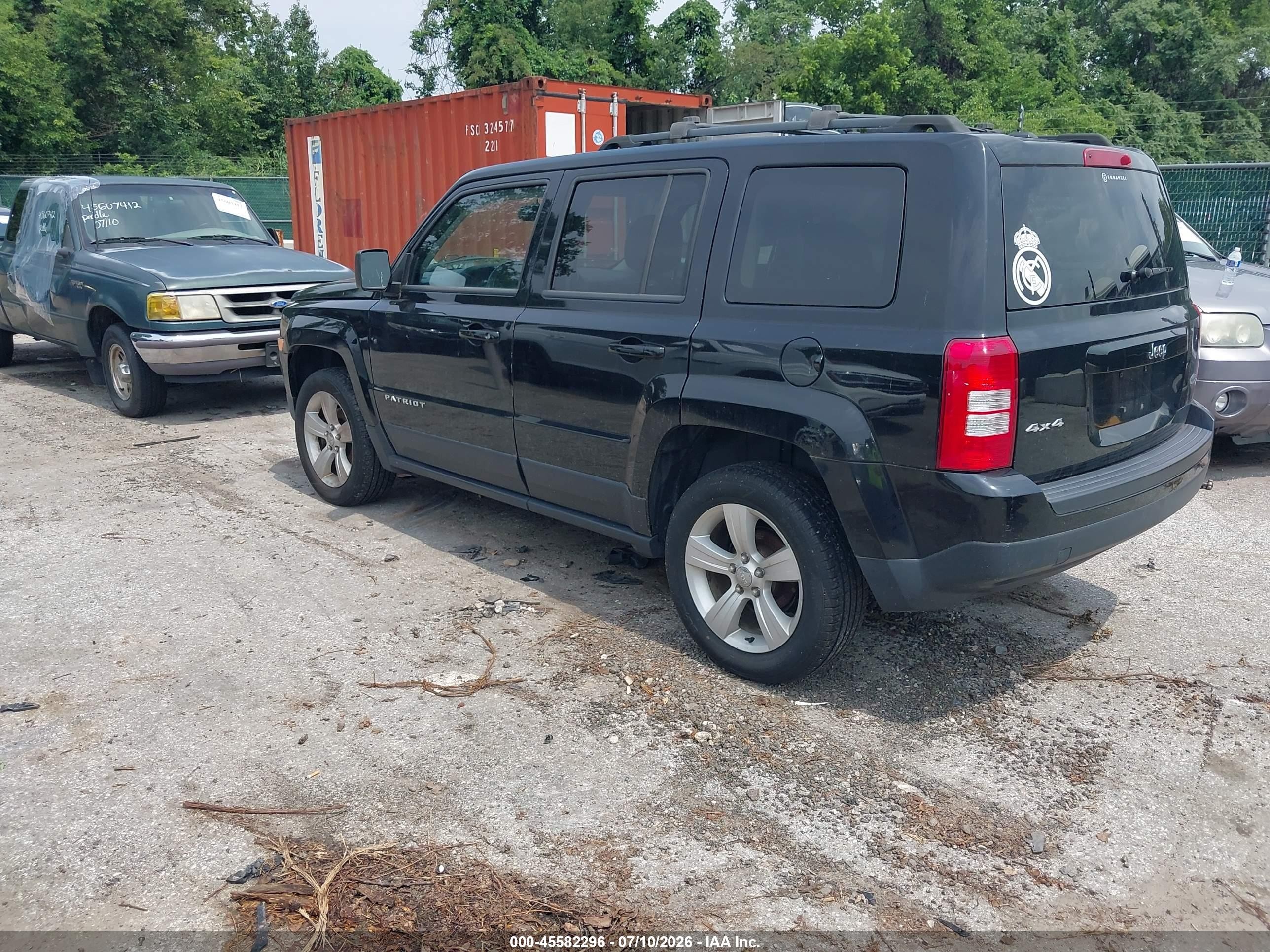 2014 Jeep Patriot Latitude Black vin: 1C4NJRFB3ED817401