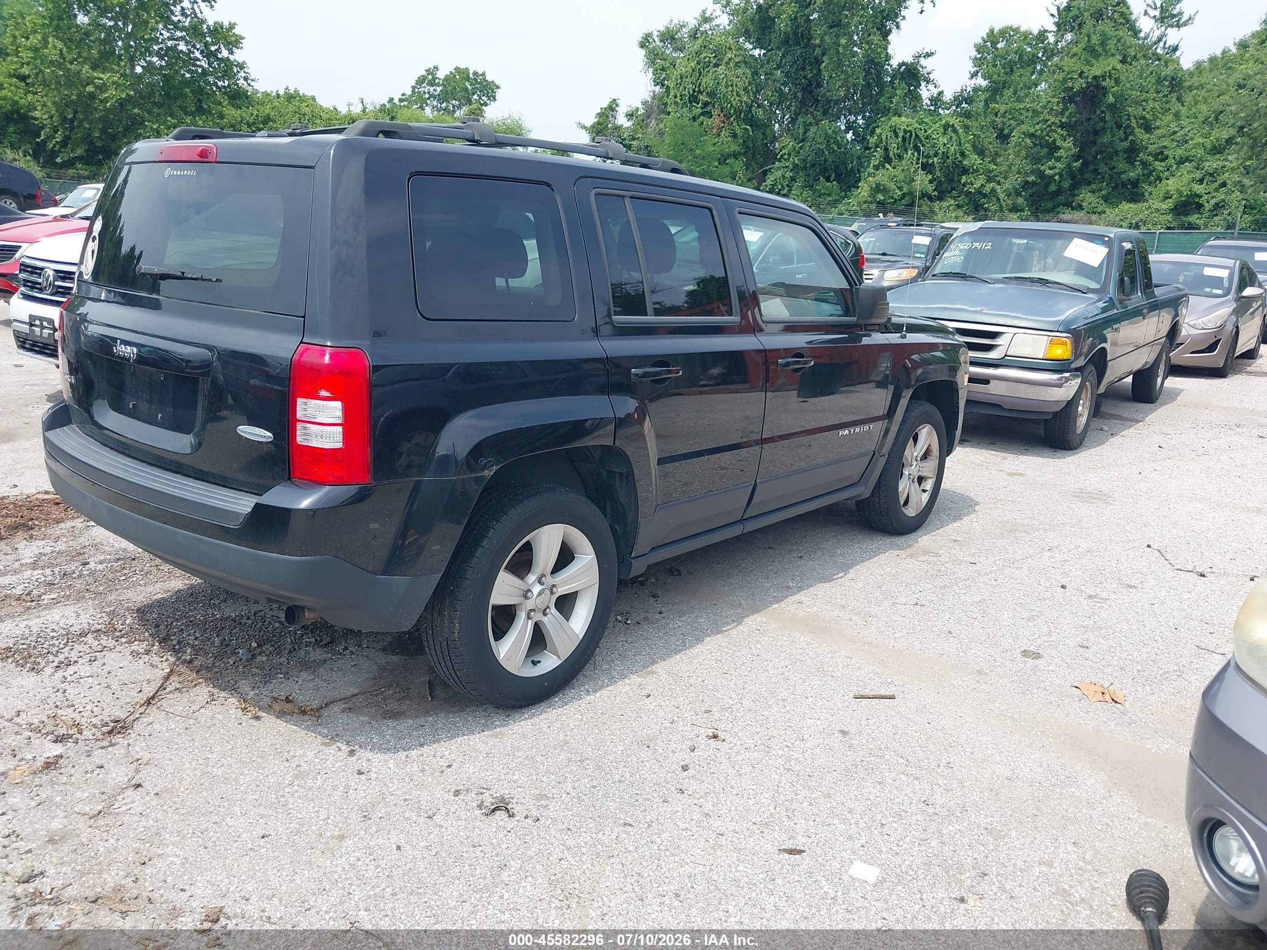 2014 Jeep Patriot Latitude Black vin: 1C4NJRFB3ED817401
