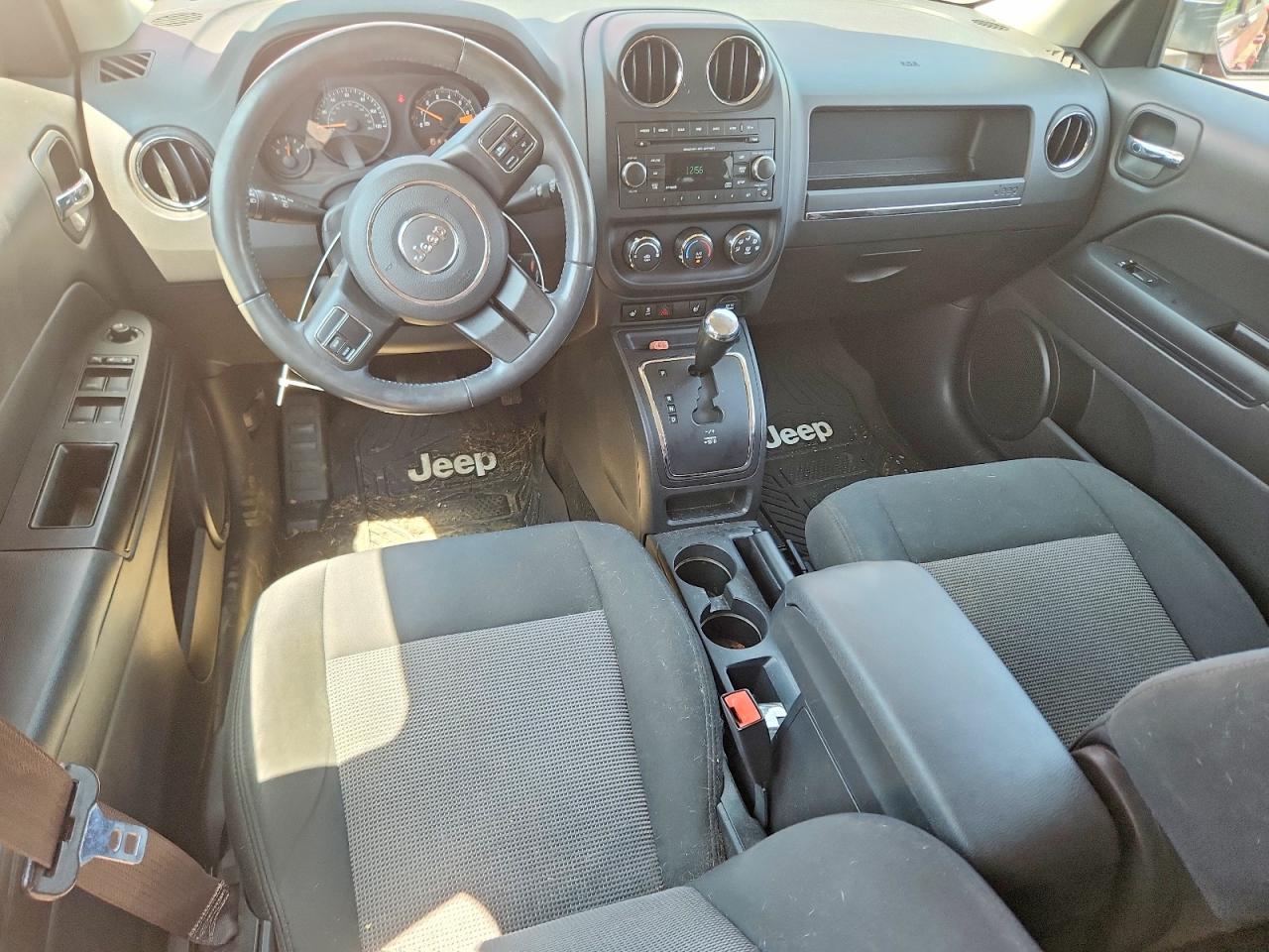 2014 Jeep Patriot Latitude Red vin: 1C4NJRFB3ED847076