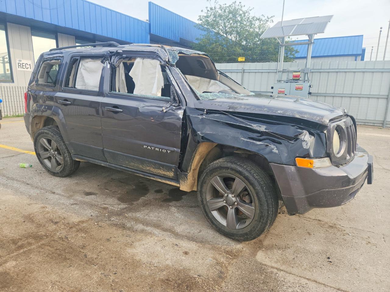 2014 Jeep Patriot Latitude Gray vin: 1C4NJRFB3ED858689