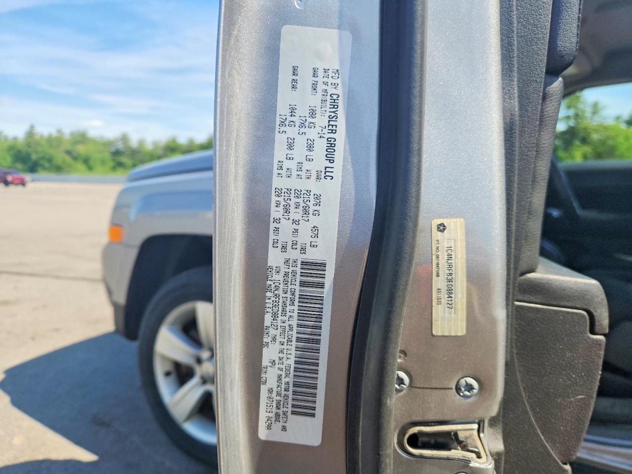 2014 Jeep Patriot Latitude Silver vin: 1C4NJRFB3ED884127