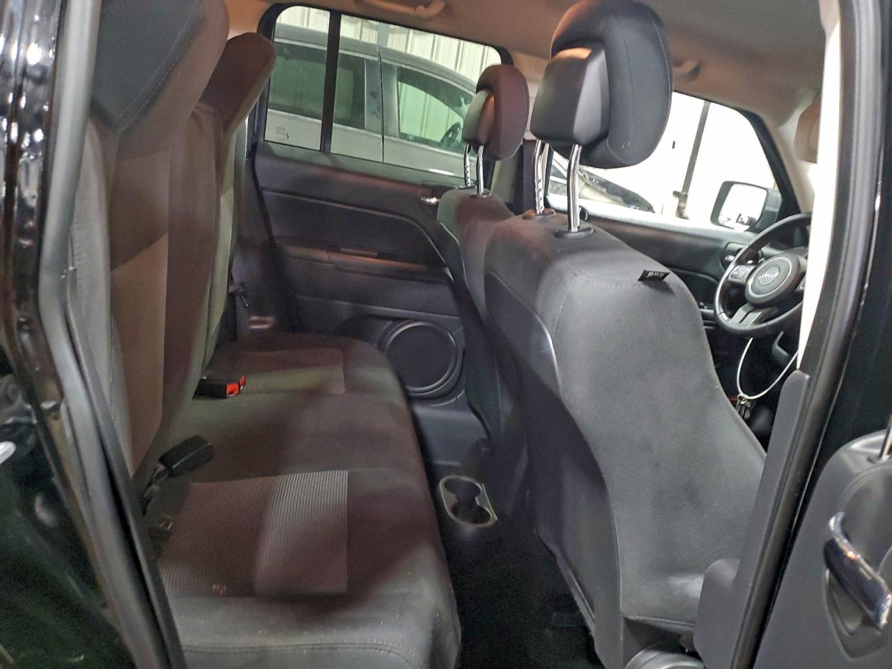2015 Jeep Patriot Latitude Black vin: 1C4NJRFB3FD188739