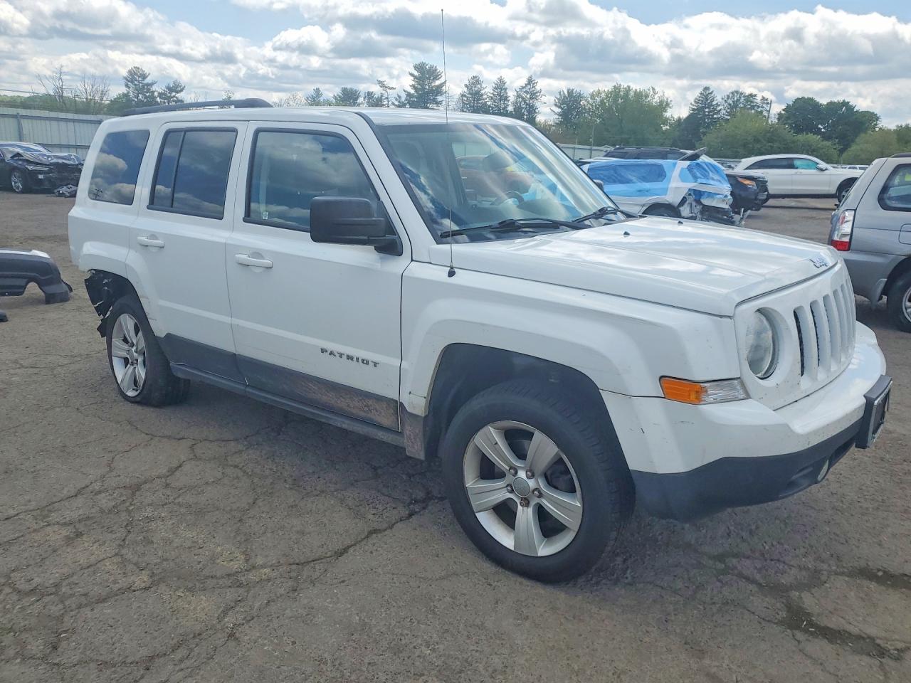 2015 Jeep Patriot Latitude Белый vin: 1C4NJRFB3FD244291