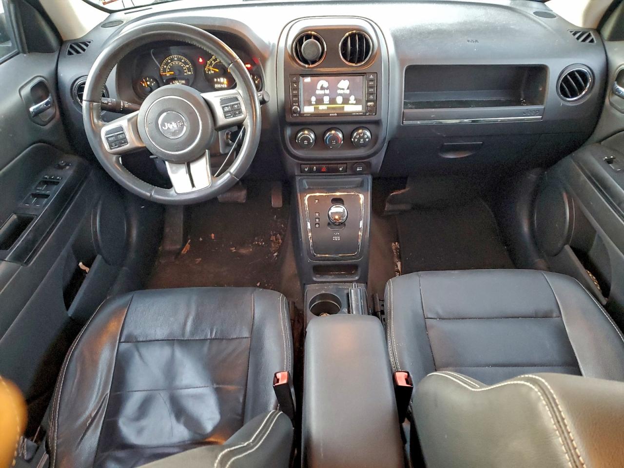 2015 Jeep Patriot Latitude Silver vin: 1C4NJRFB3FD249359